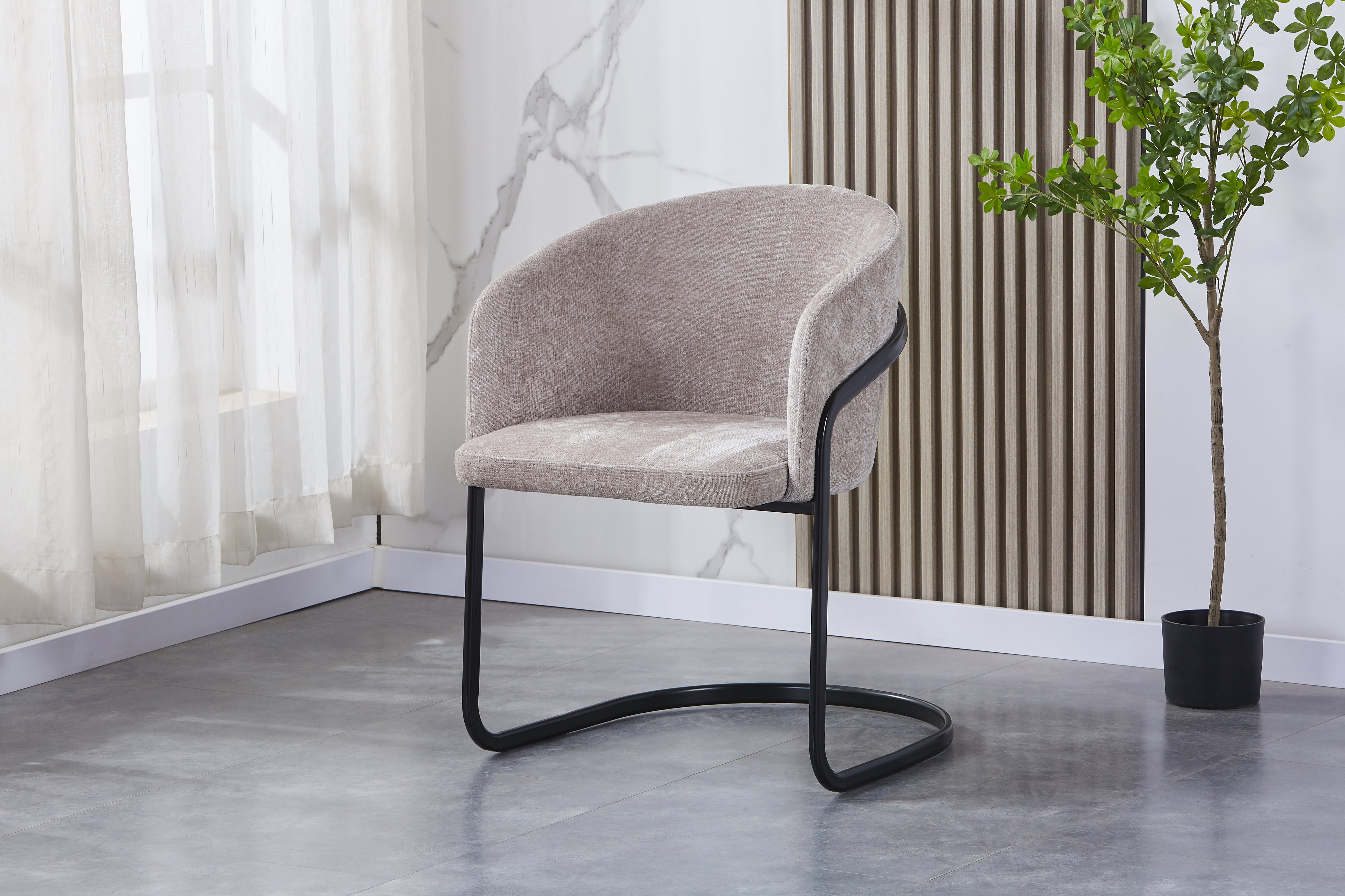 Sled Base Dining Chair HTC808 | Fondhouse