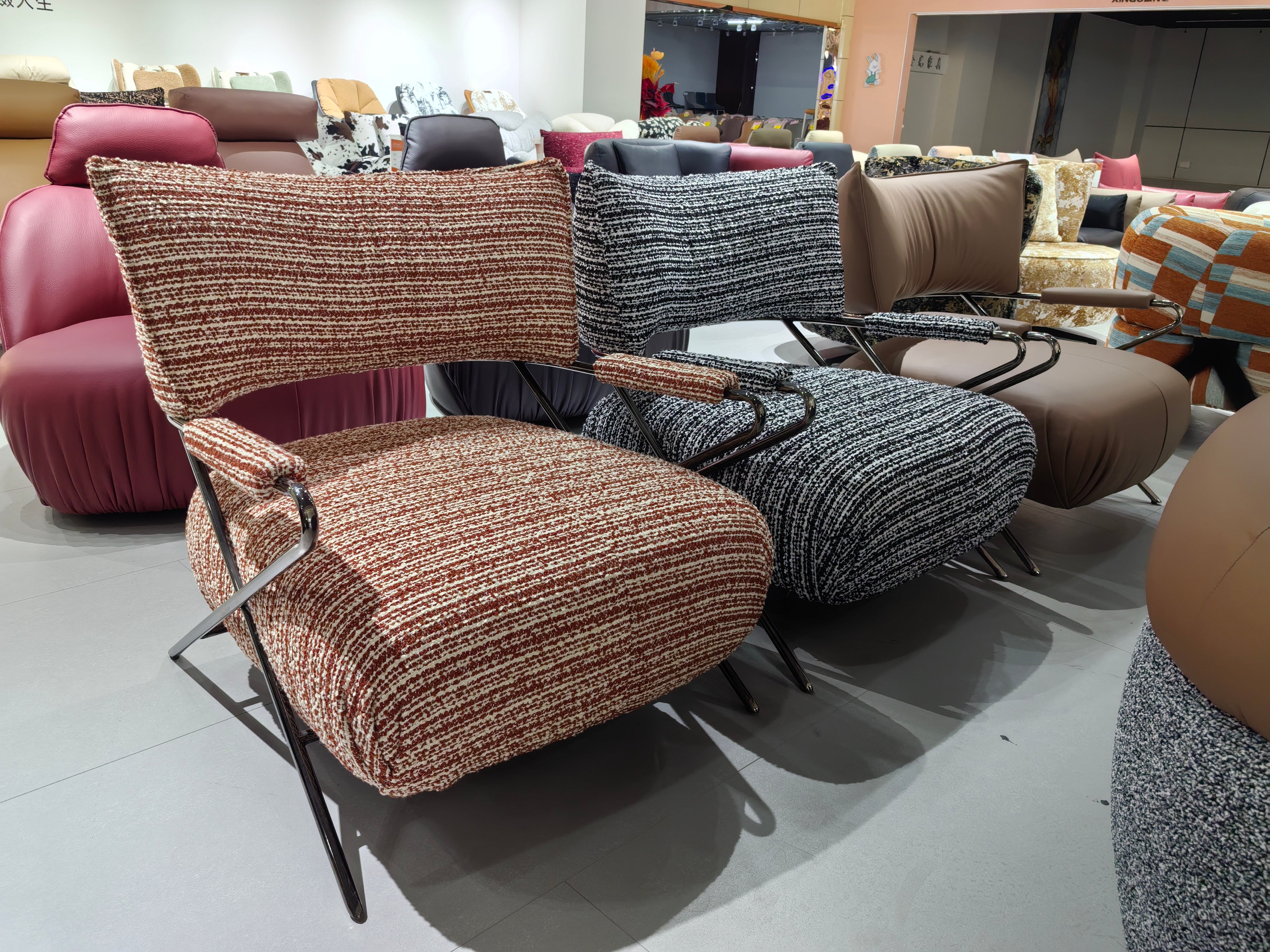 Armchair Red Linen LKX005ACSY | LEUKHOME