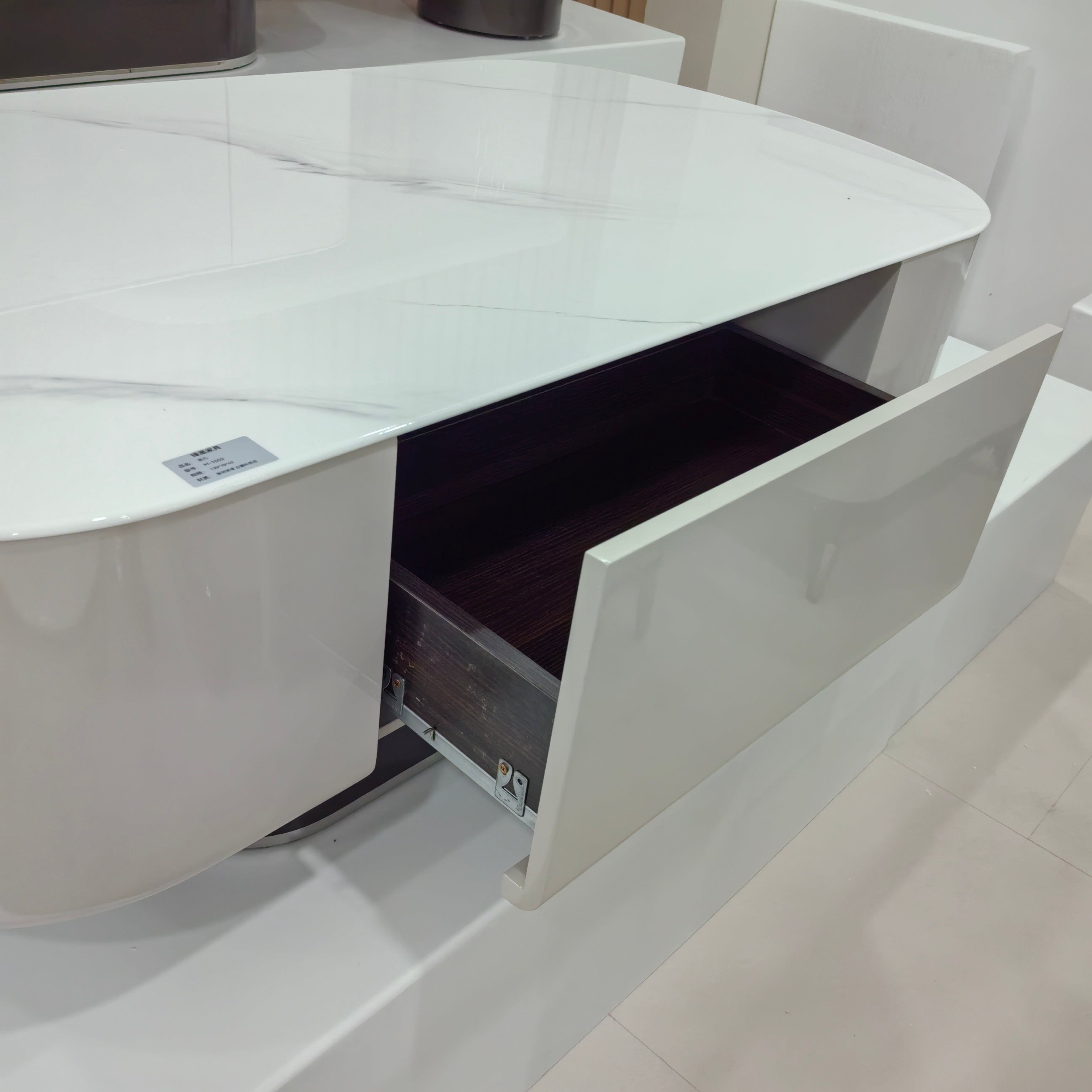 طاولة قهوة من الحجر الصناعي مع طلاء الخبز LKLM1503CTFH | LEUKHOME