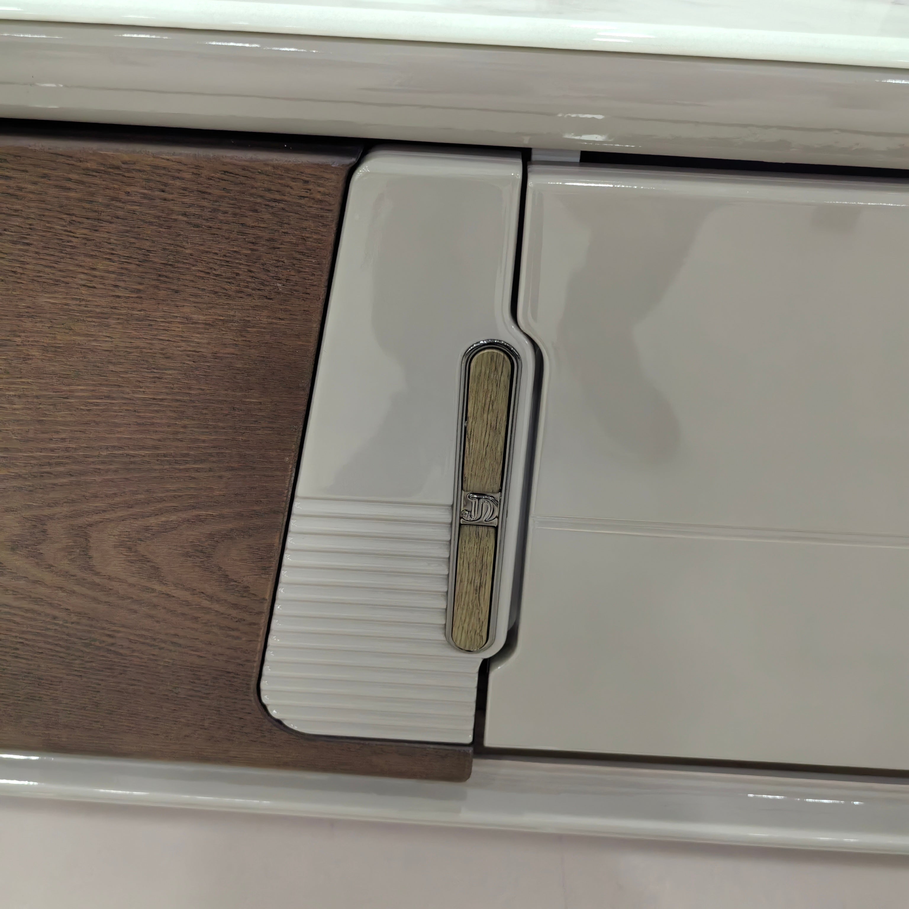 طاولة قهوة من الحجر الصناعي مع طلاء الخبز LKLV5513CTFH | LEUKHOME