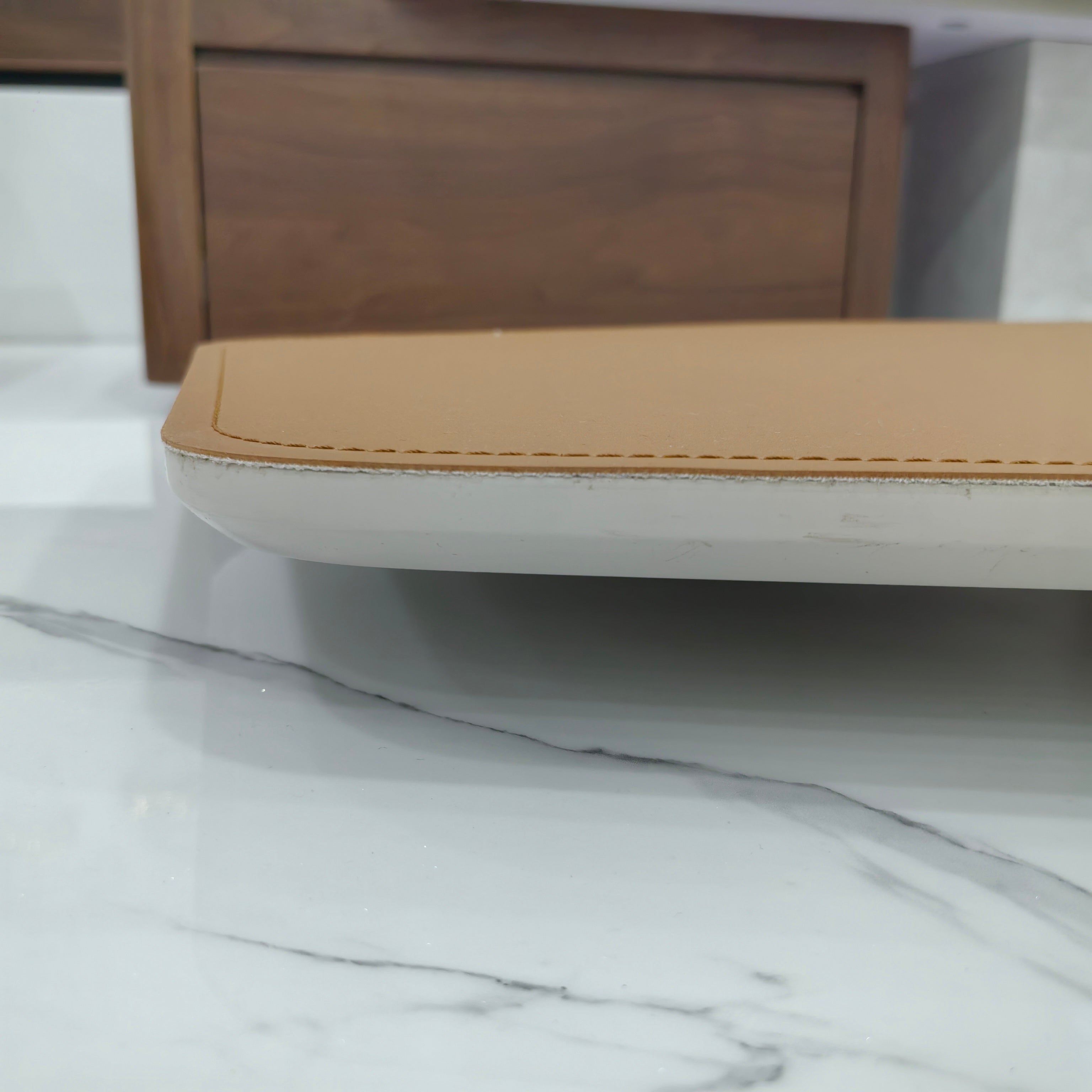 طاولة قهوة رخامية بقشرة خشبية LKLM1525CTFH | LEUKHOME