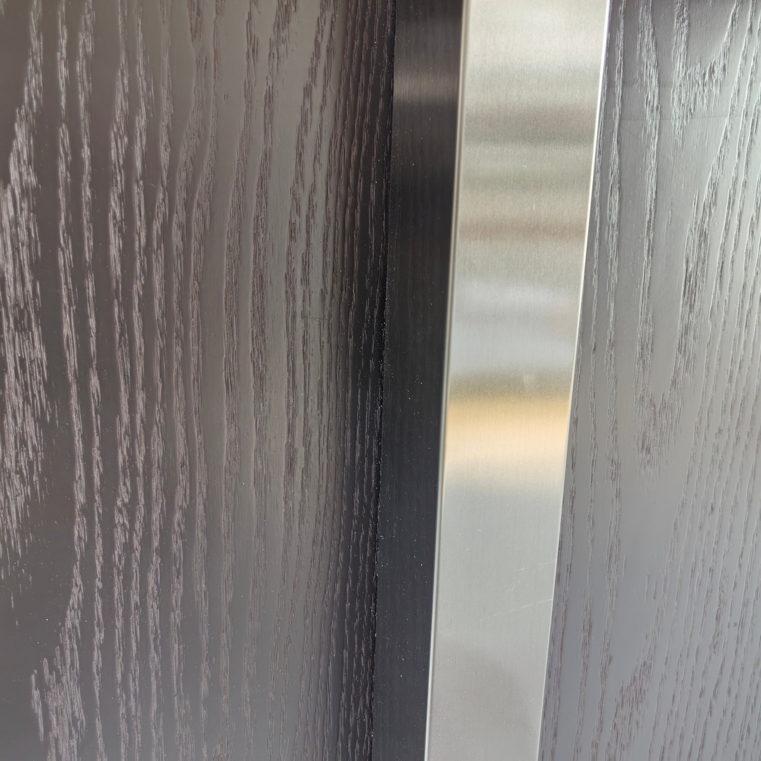 Dining Table Stainless Steel Wood Veneer‌ LKD038DTAYG | LEUKHOME