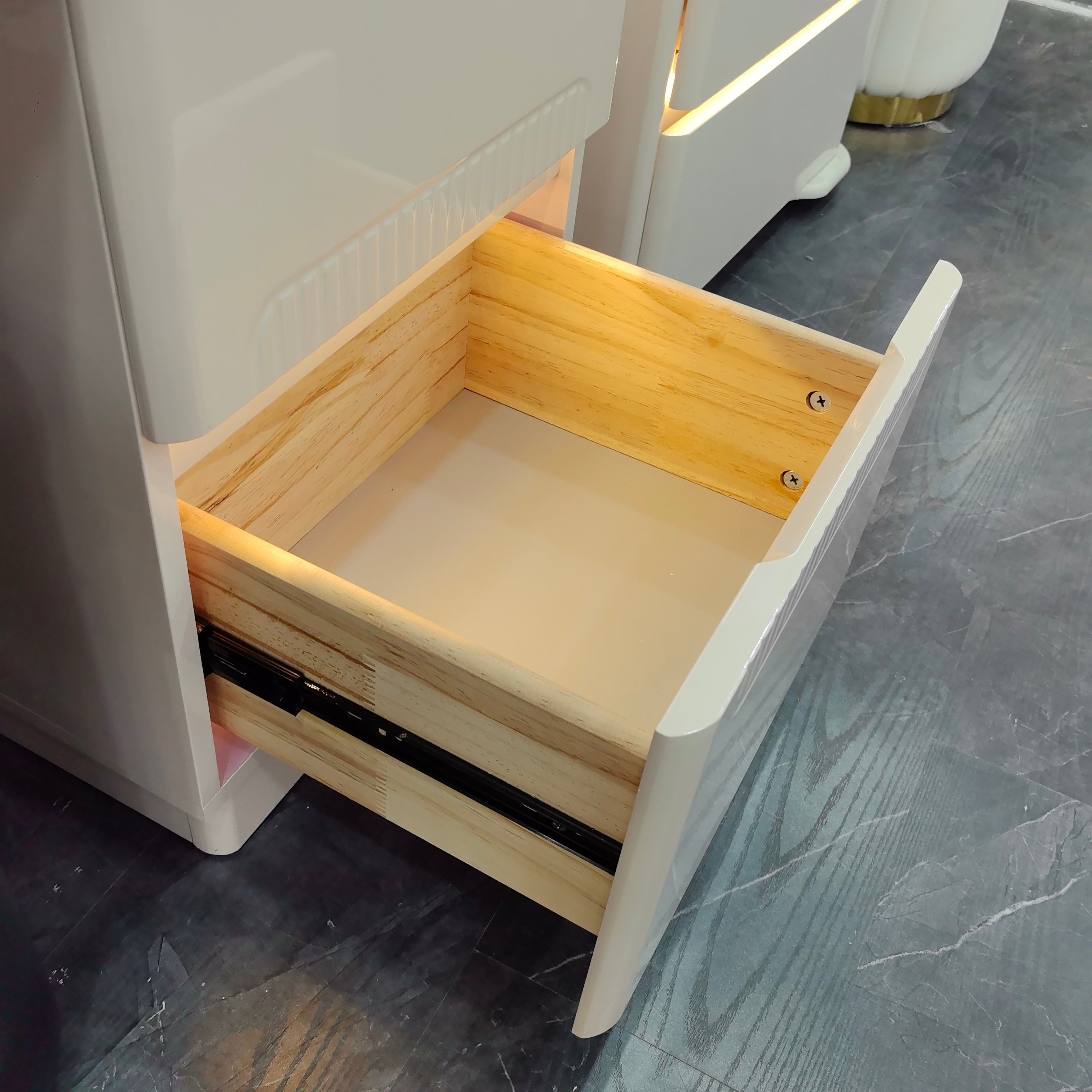 Dresser Baking Paint LKB008DSSQM | LEUKHOME