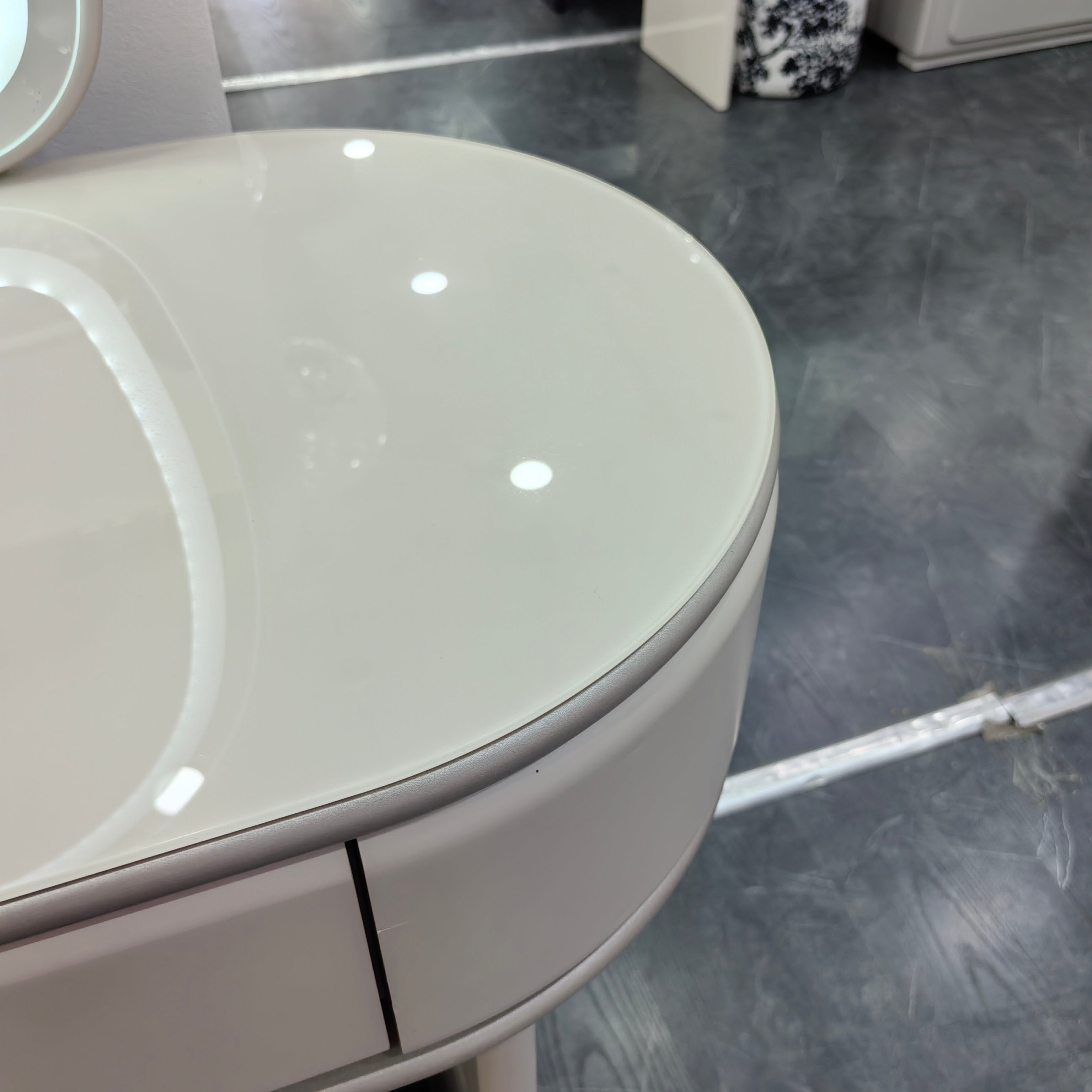 Dresser Baking Paint LKB011DSSQM | LEUKHOME