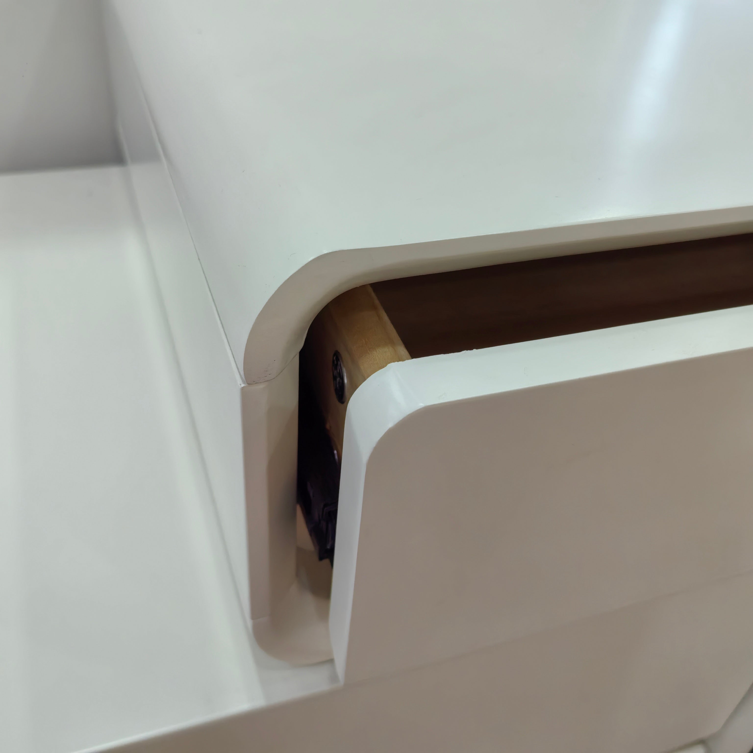 Dresser Baking Paint LKB012DSSQM | LEUKHOME