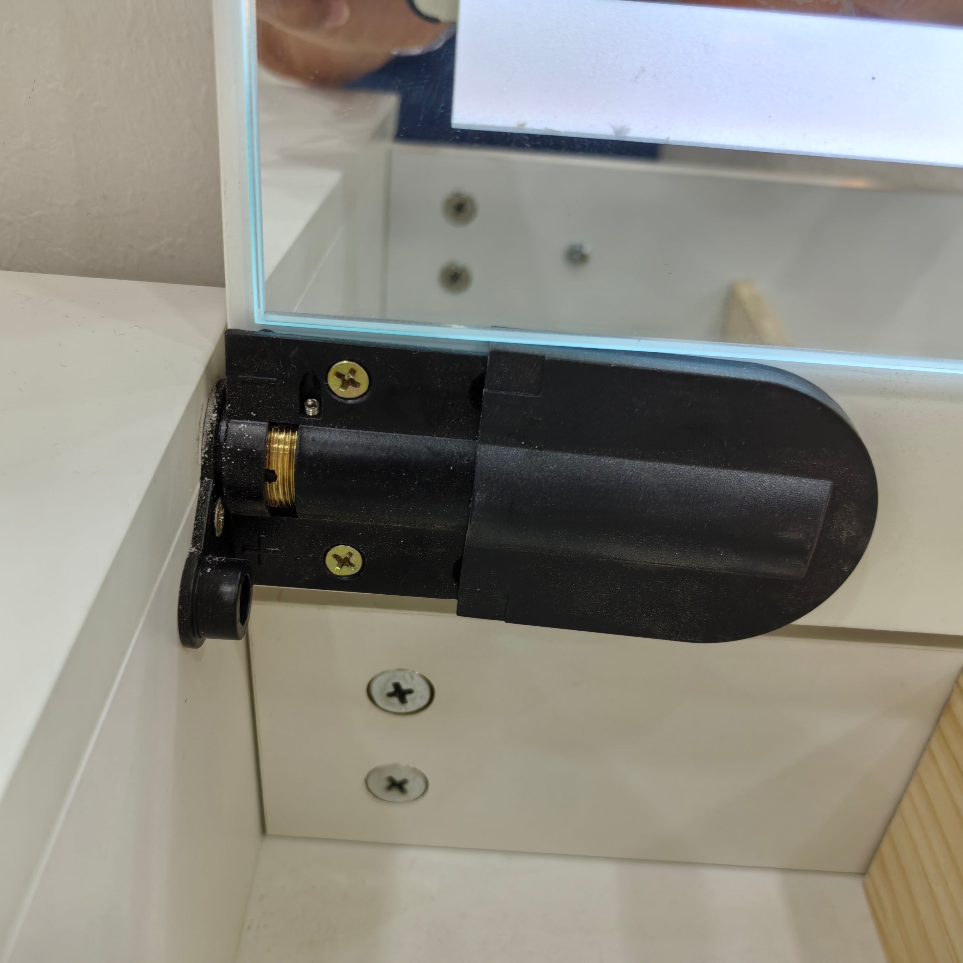 Dresser Baking Paint LKB012DSSQM | LEUKHOME