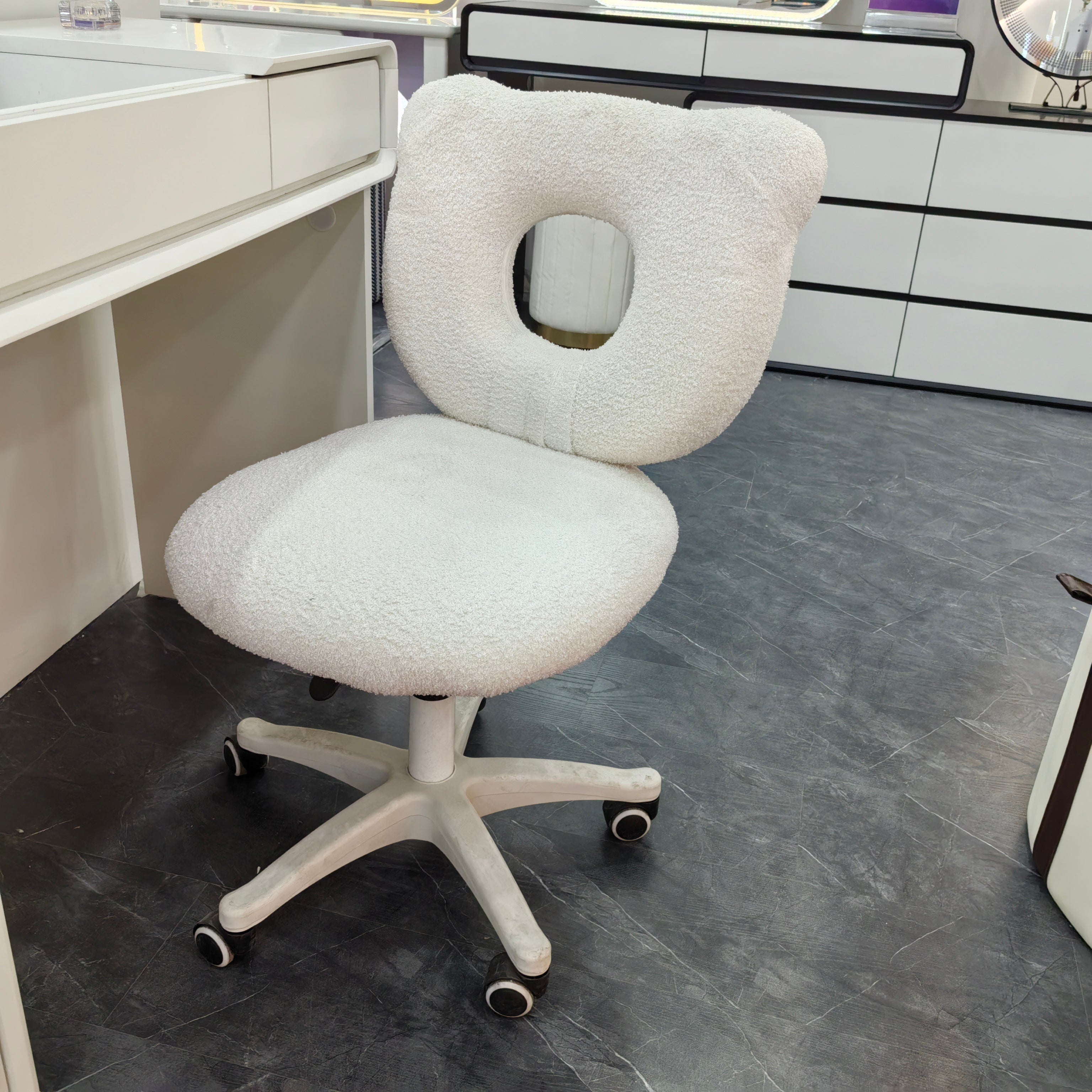 Dresser Baking Paint LKB012DSSQM | LEUKHOME