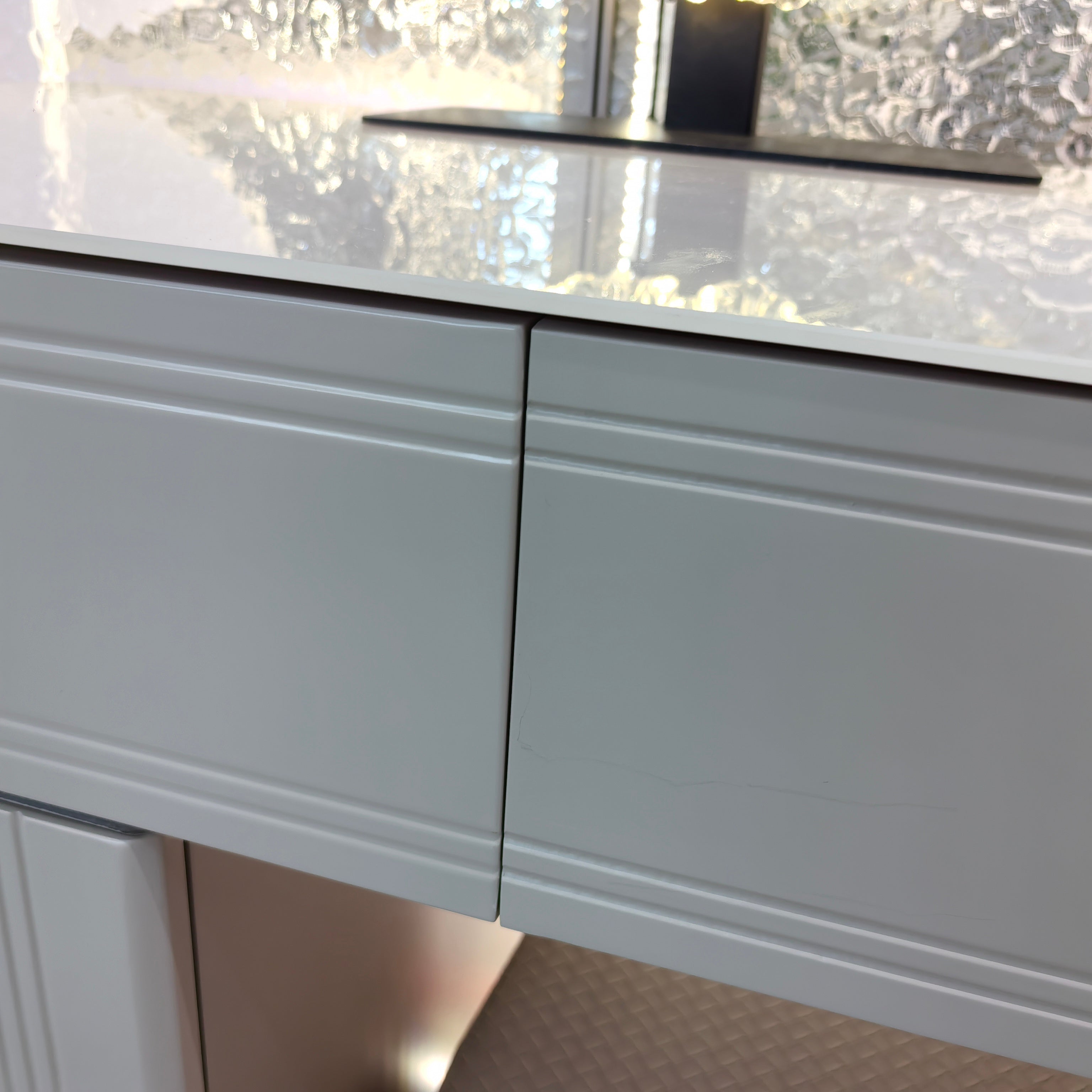 Dresser Thermoforming LKB014DSFED | LEUKHOME