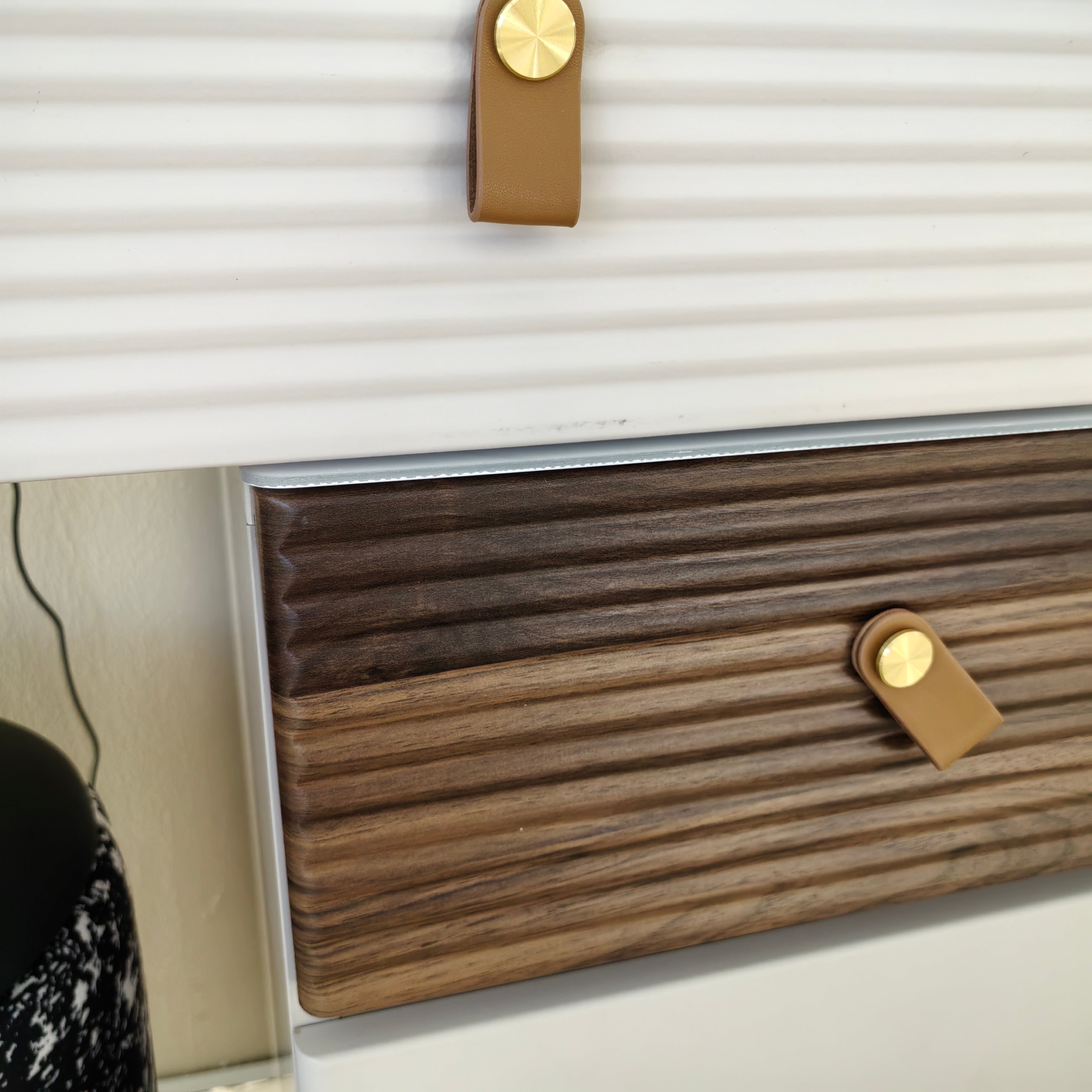 Dresser Thermoforming LKB017DSFED | LEUKHOME