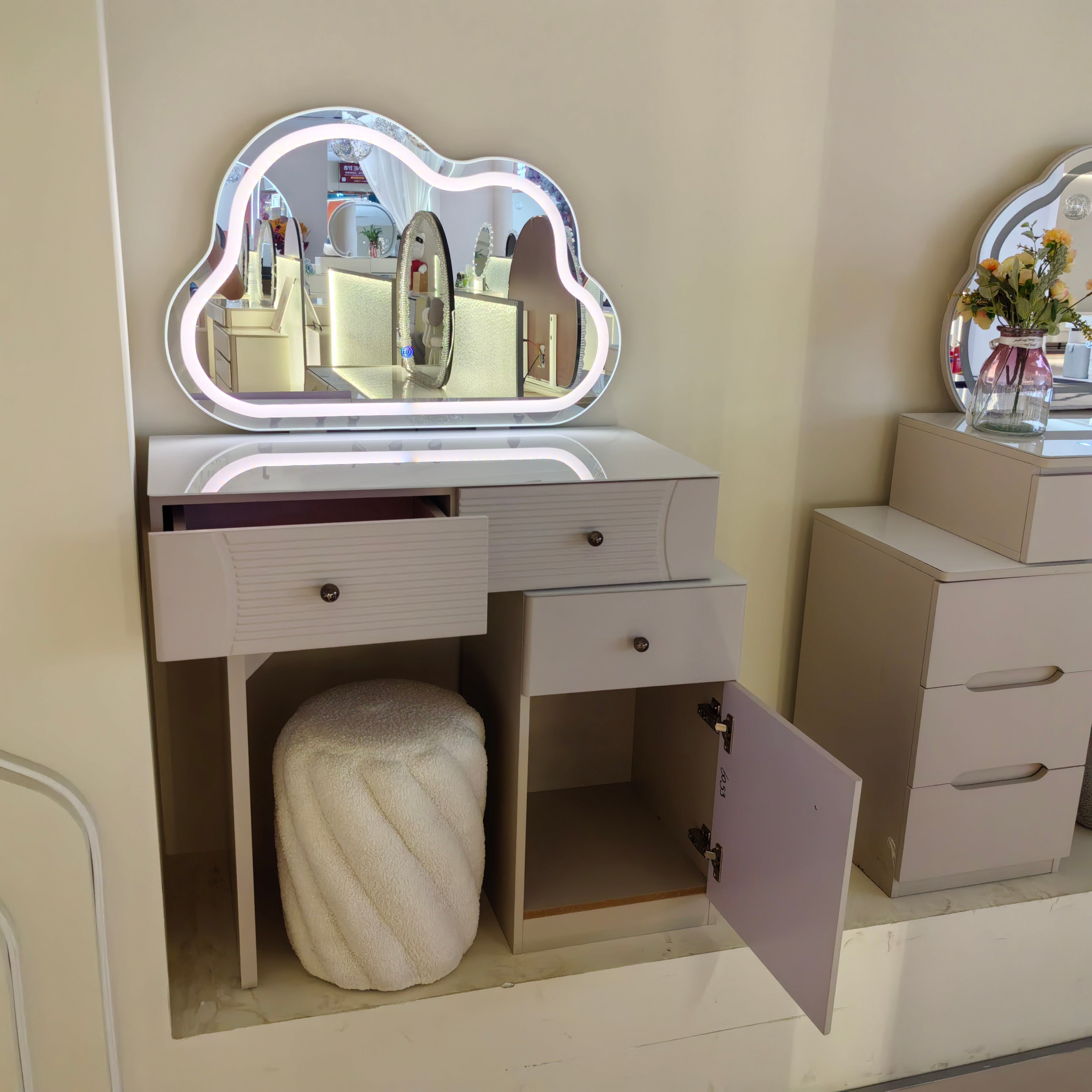 Dresser Thermoforming LKB021DSFED | LEUKHOME