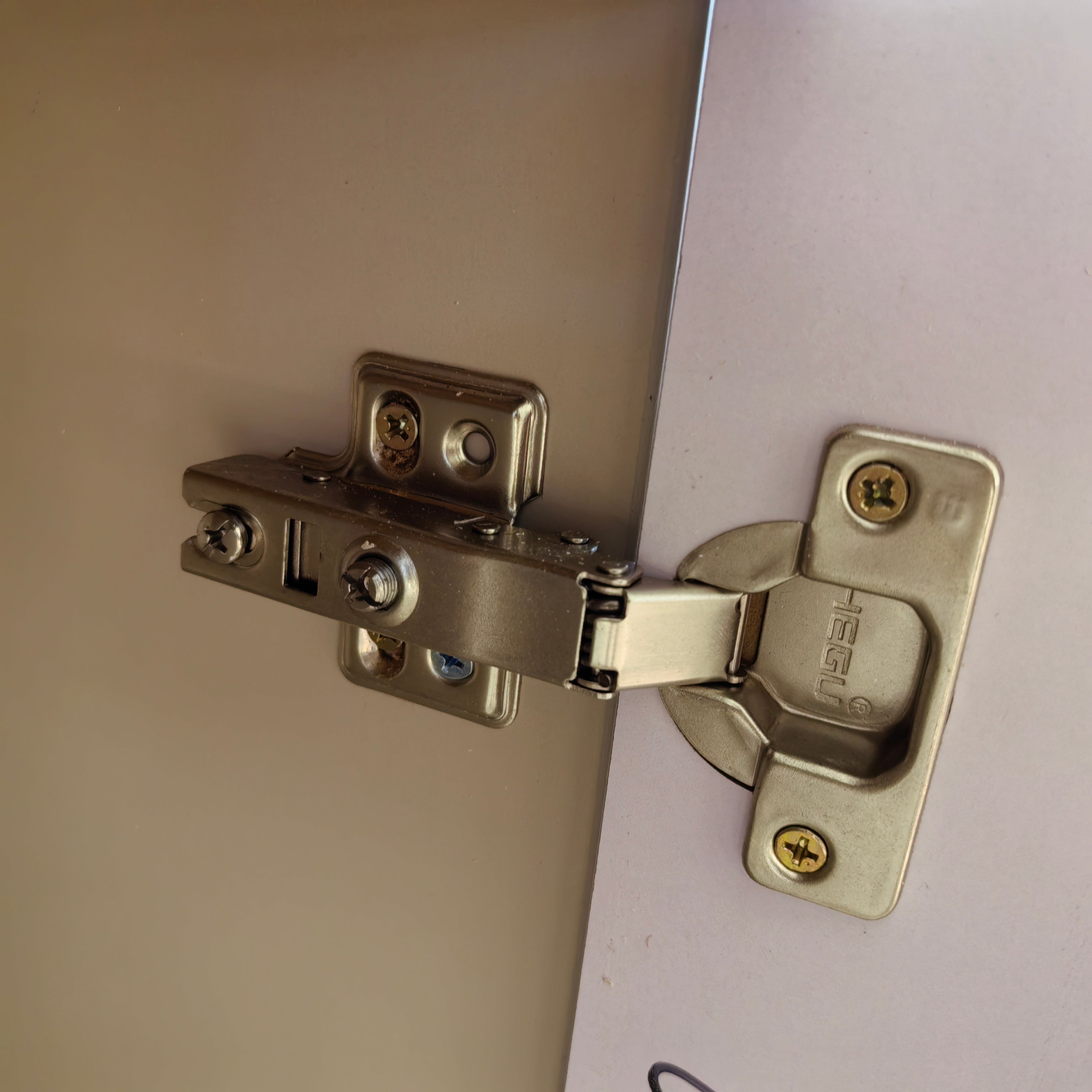 Dresser Thermoforming LKB021DSFED | LEUKHOME