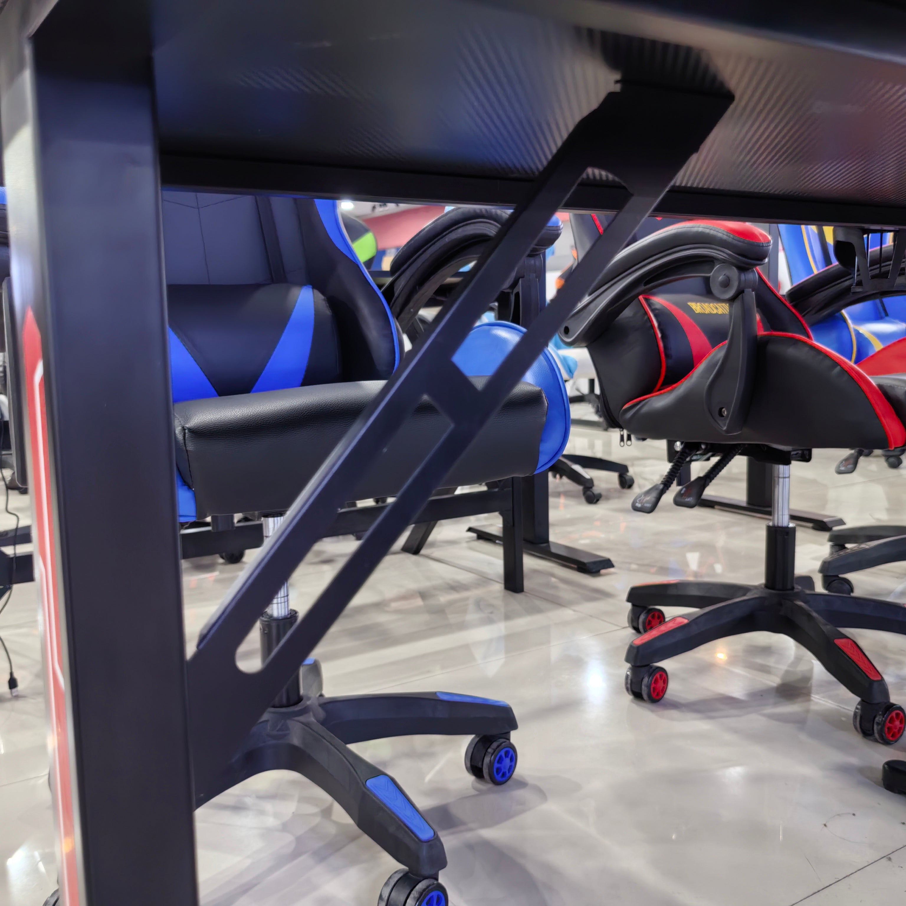 Gaming Table RGB Flash Light LKG018GTYN | LEUKHOME