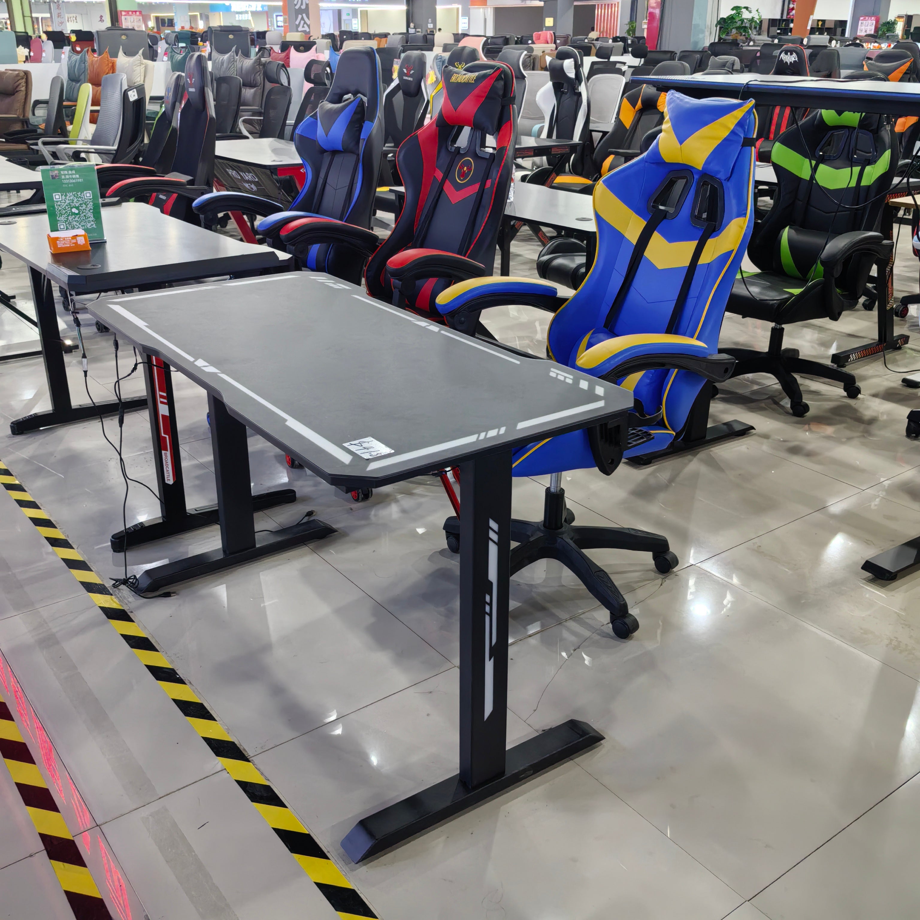 Gaming Table RGB Flash Light LKG026GTYN | LEUKHOME