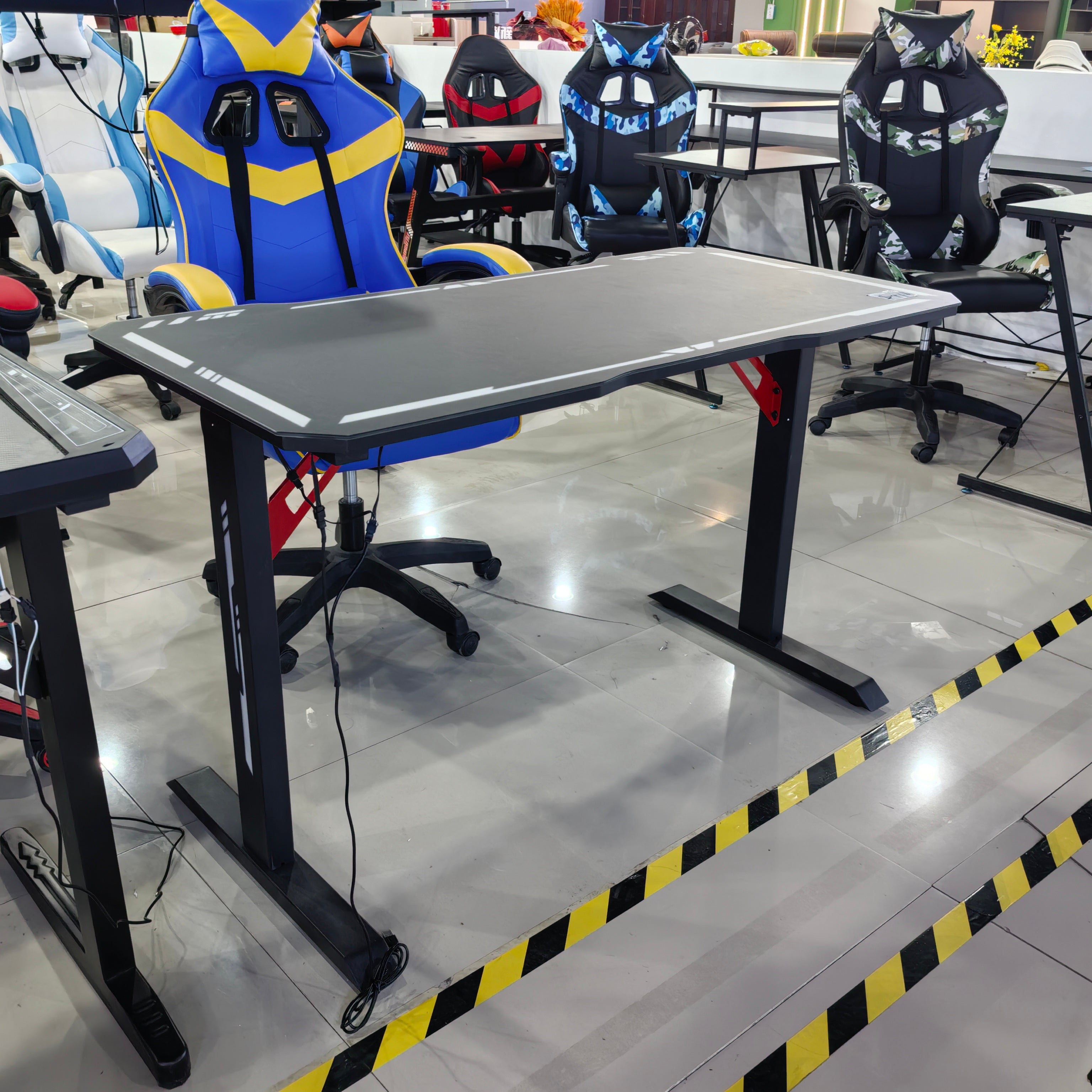 Gaming Table RGB Flash Light LKG026GTYN | LEUKHOME