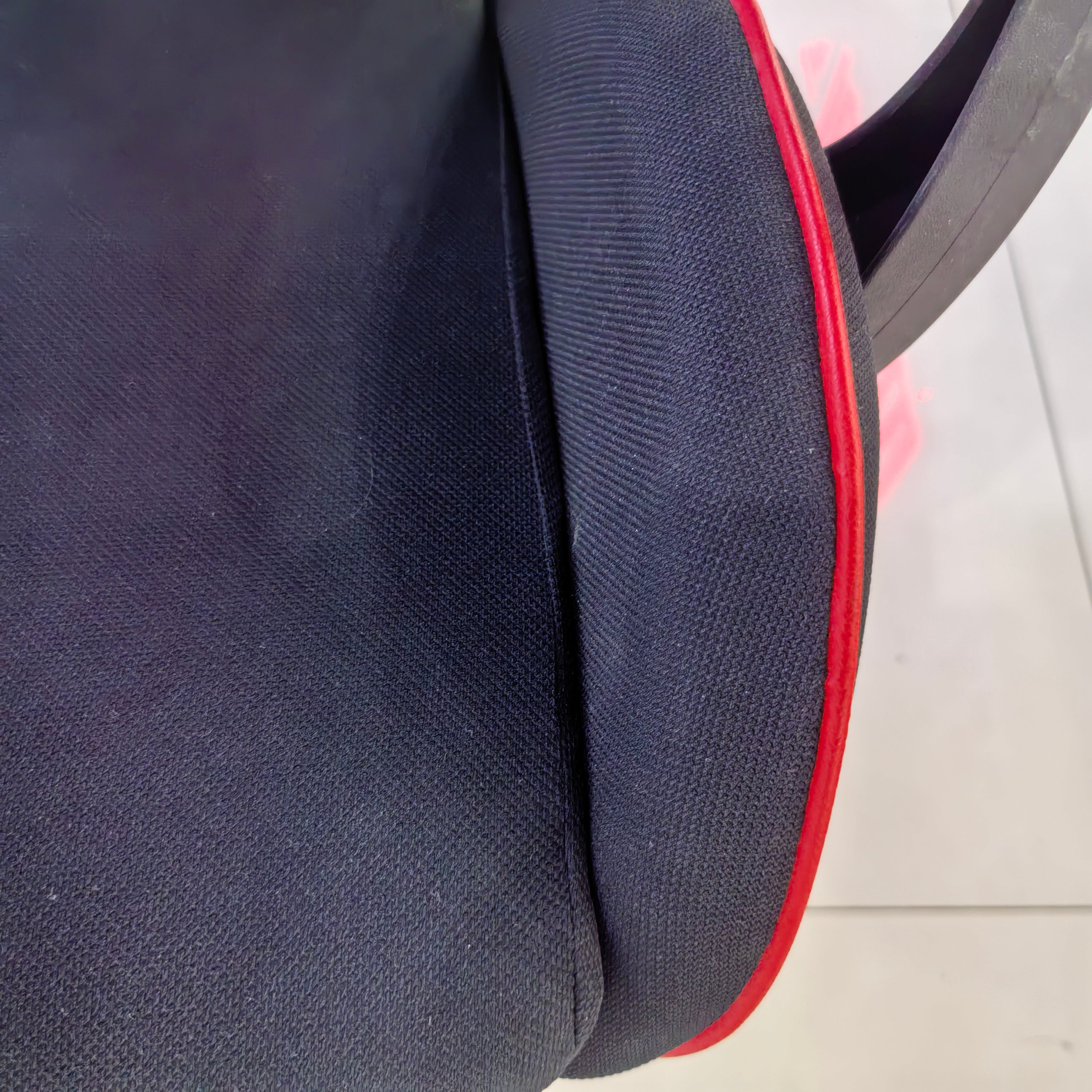 Gaming Chair Red Adjustable Height (1 Chair) LKG007GCYN | LEUKHOME