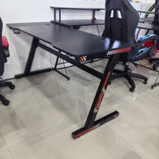 Gaming Table Carbon Fiber Texture Surface LKG028GTYN | LEUKHOME