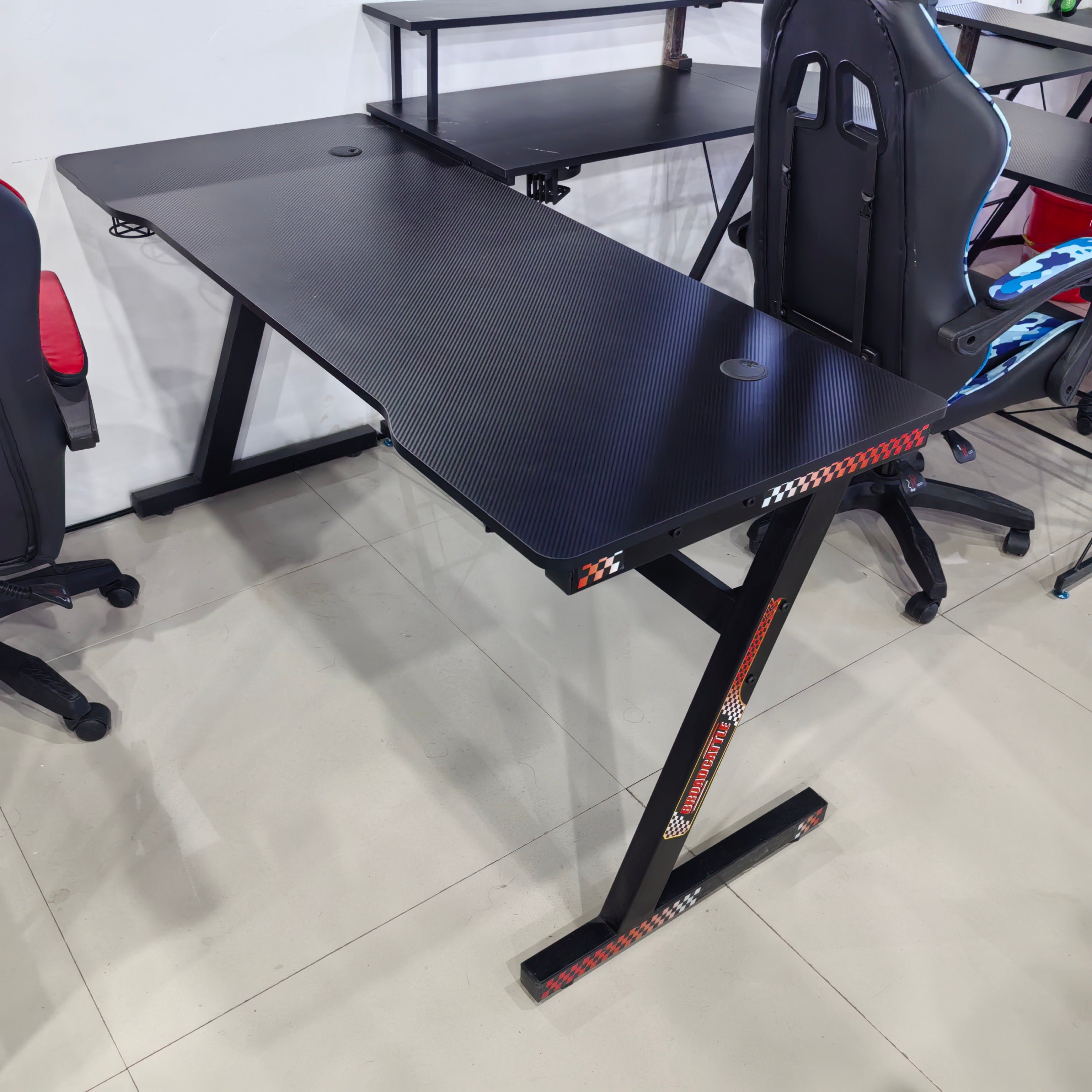 Gaming Table Carbon Fiber Texture Surface LKG028GTYN | LEUKHOME