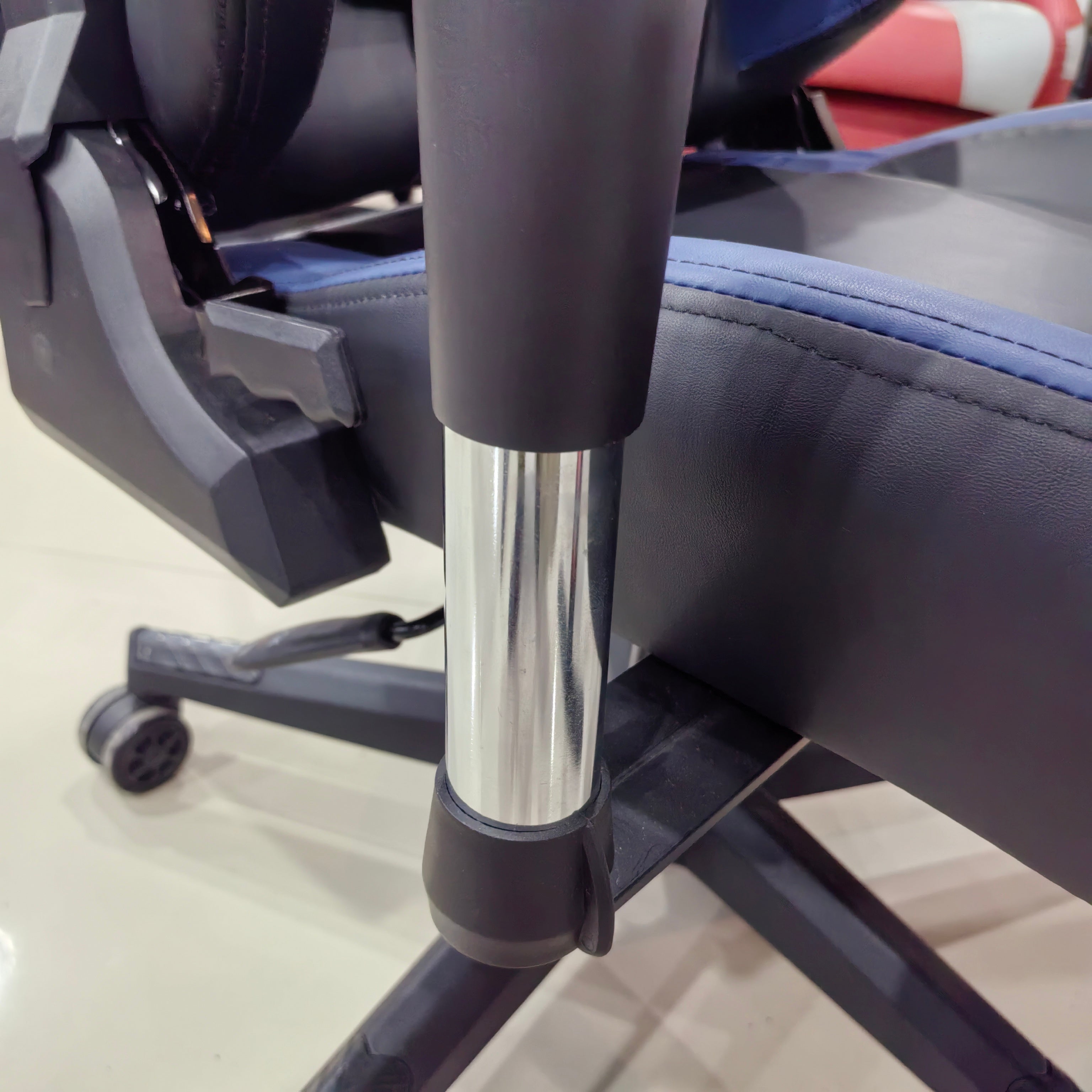 Gaming Chair Blue Adjustable Height (1 Chair) LKG009GCYN | LEUKHOME