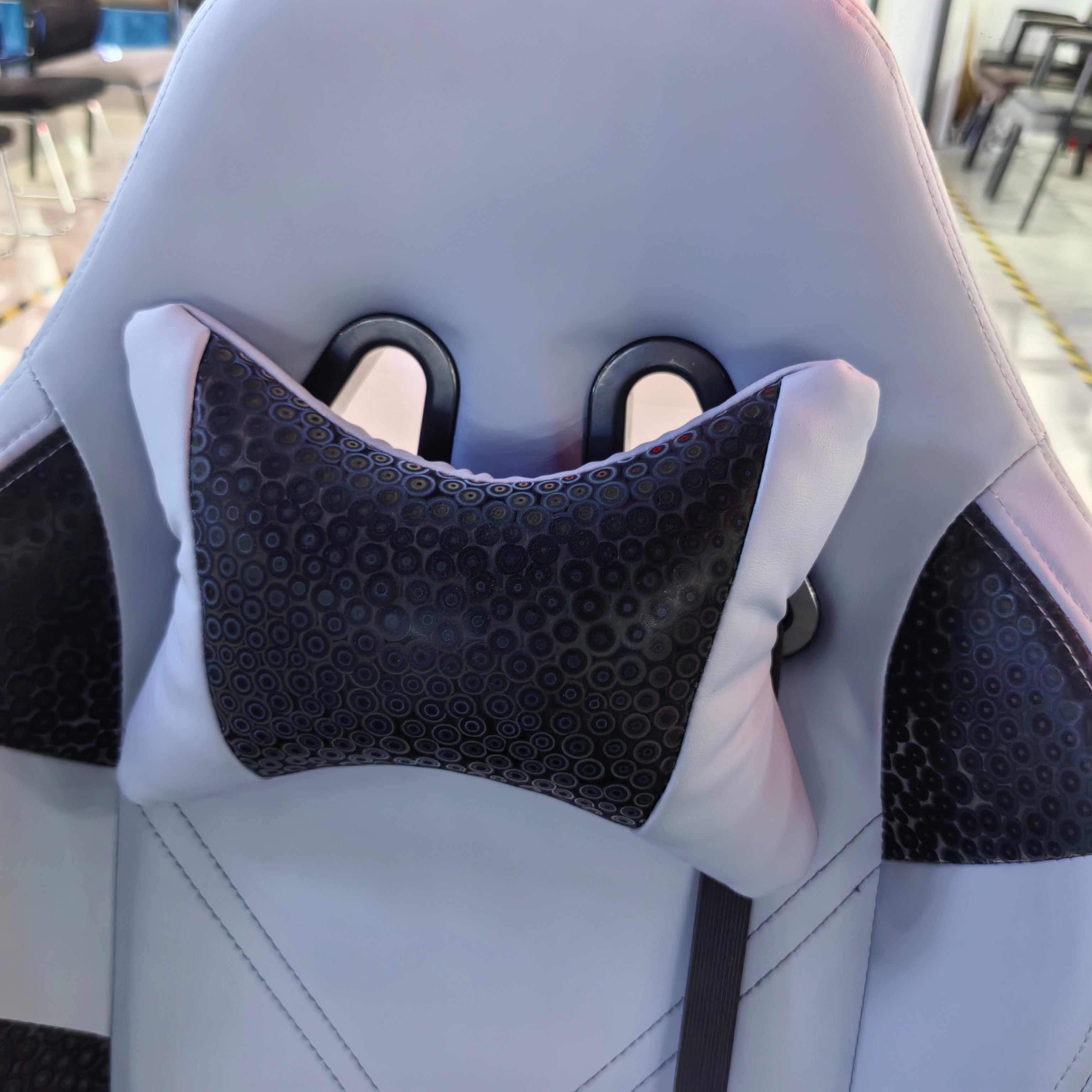 Gaming Chair Grey Adjustable Height (1 Chair) LKG010GCYN | LEUKHOME