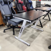 Gaming Table Carbon Fiber Texture Surface LKG030GTYN | LEUKHOME