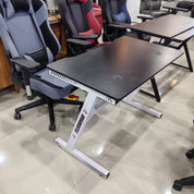 Gaming Table Carbon Fiber Texture Surface LKG030GTYN | LEUKHOME