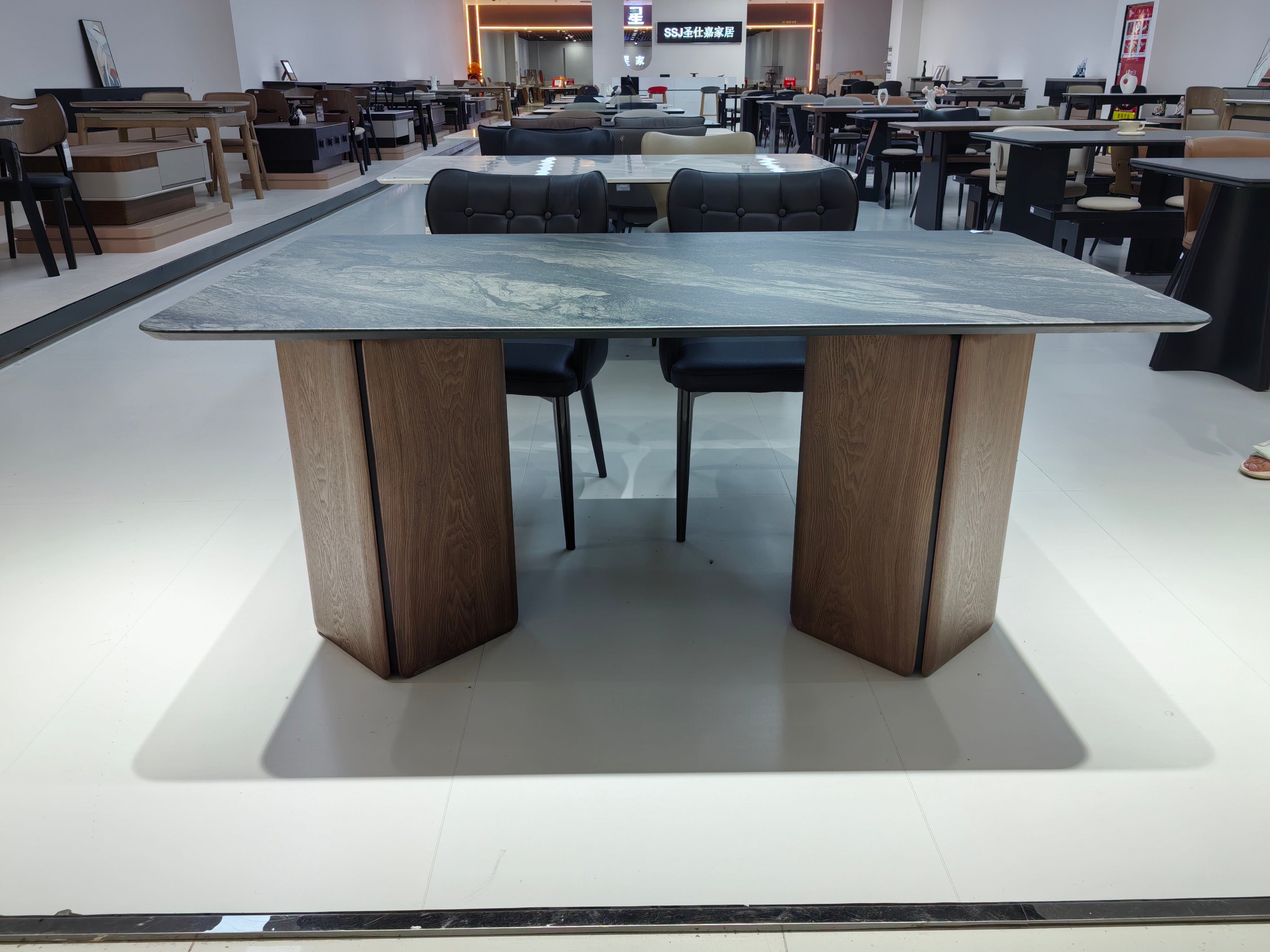 Dining Table Super Crystal Wood Veneer LKD077DTSSJ | LEUKHOME