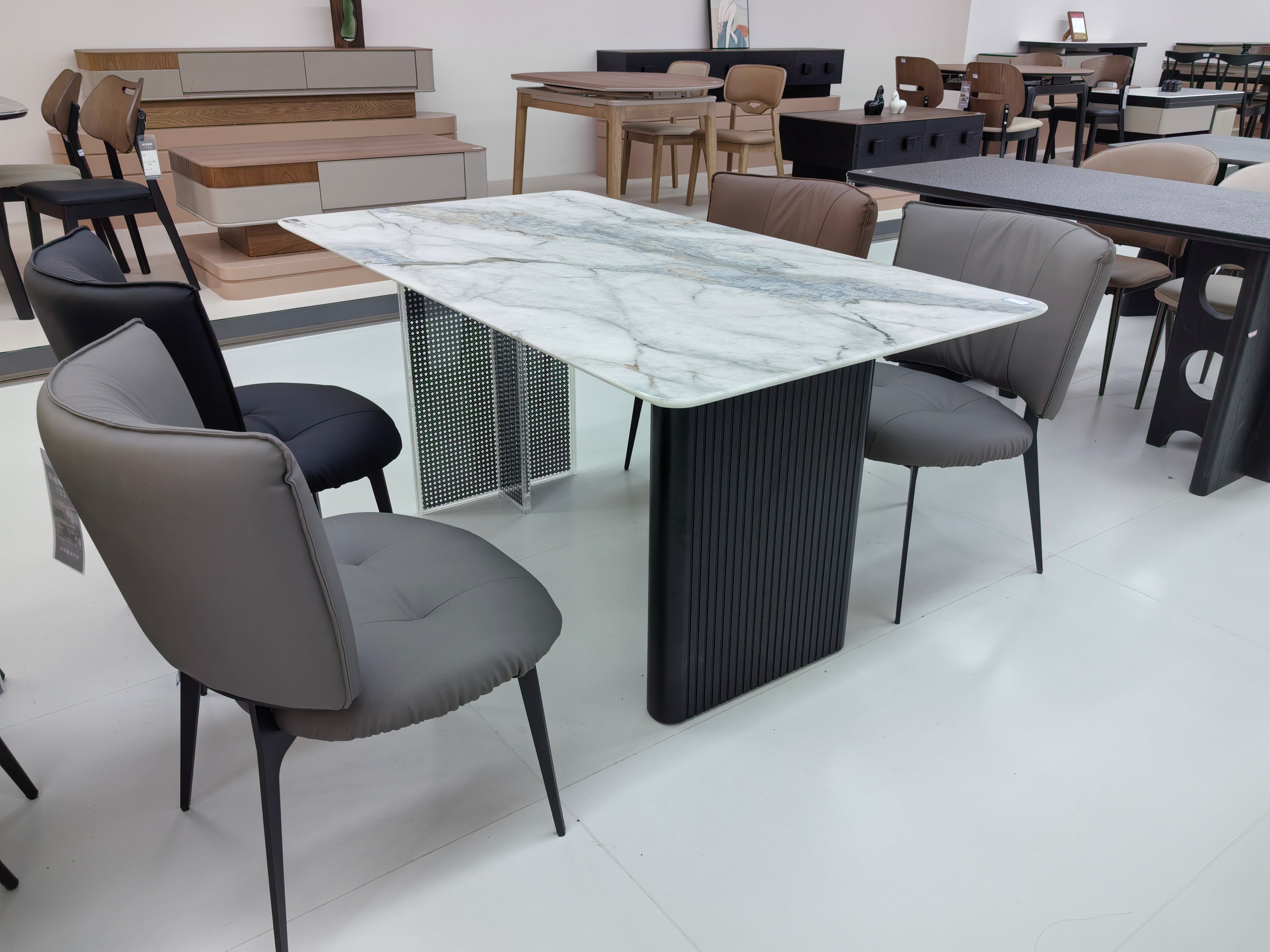 Dining Table Super Crystal Wood Veneer Acrylic LKD079DTSSJ | LEUKHOME