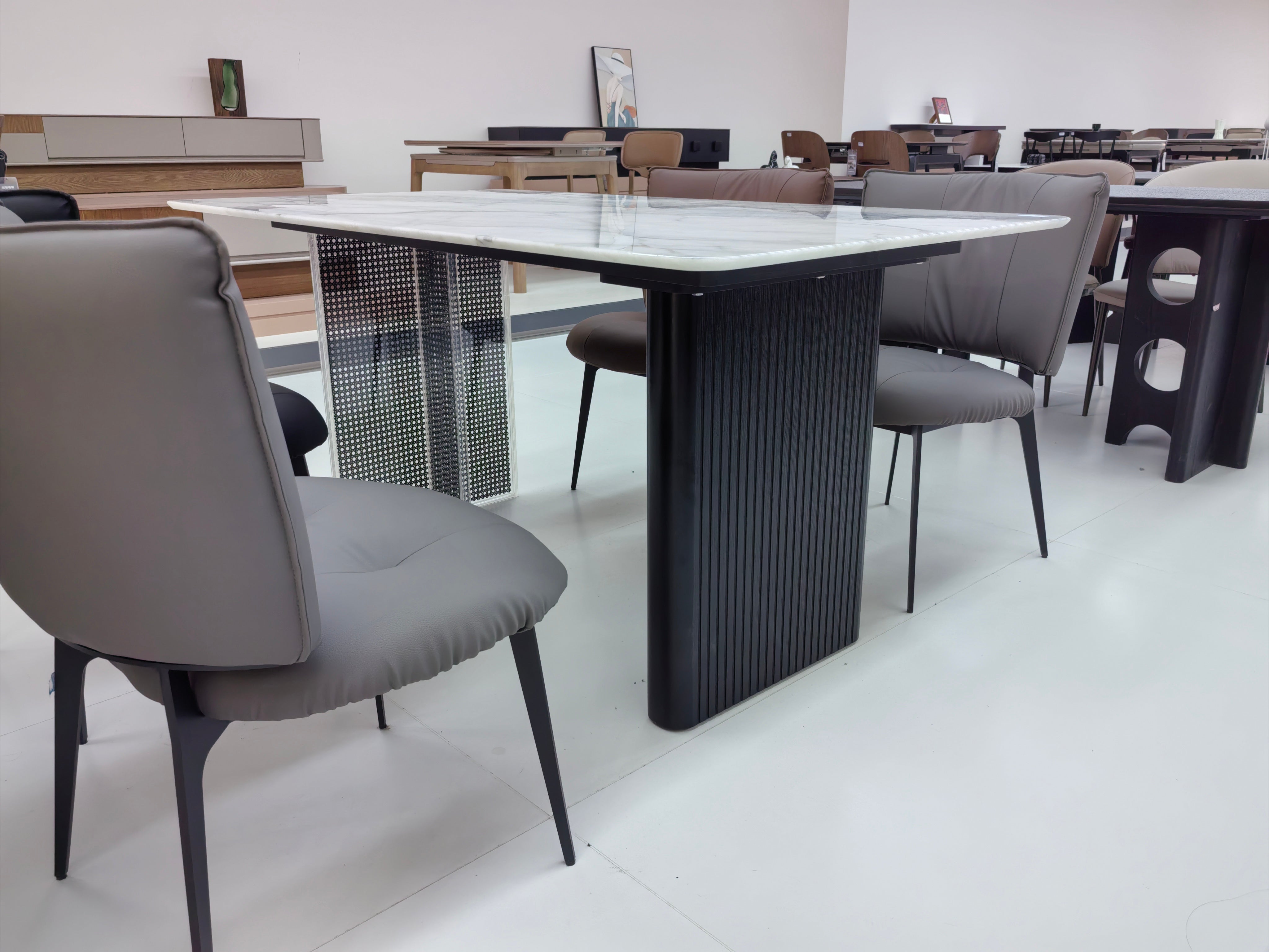 Dining Table Super Crystal Wood Veneer Acrylic LKD079DTSSJ | LEUKHOME