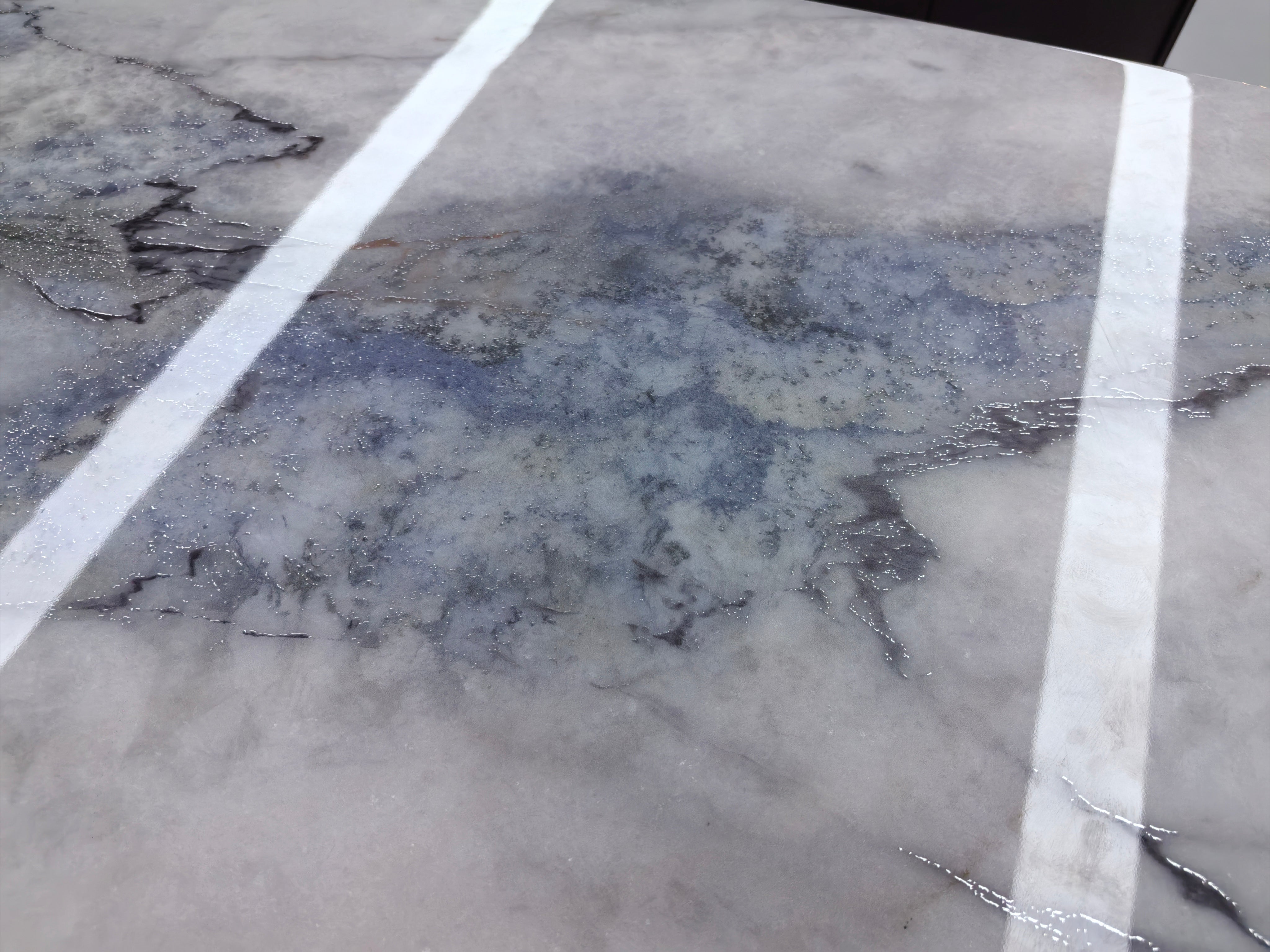 Dining Table Super Crystal Wood Veneer Acrylic LKD079DTSSJ | LEUKHOME