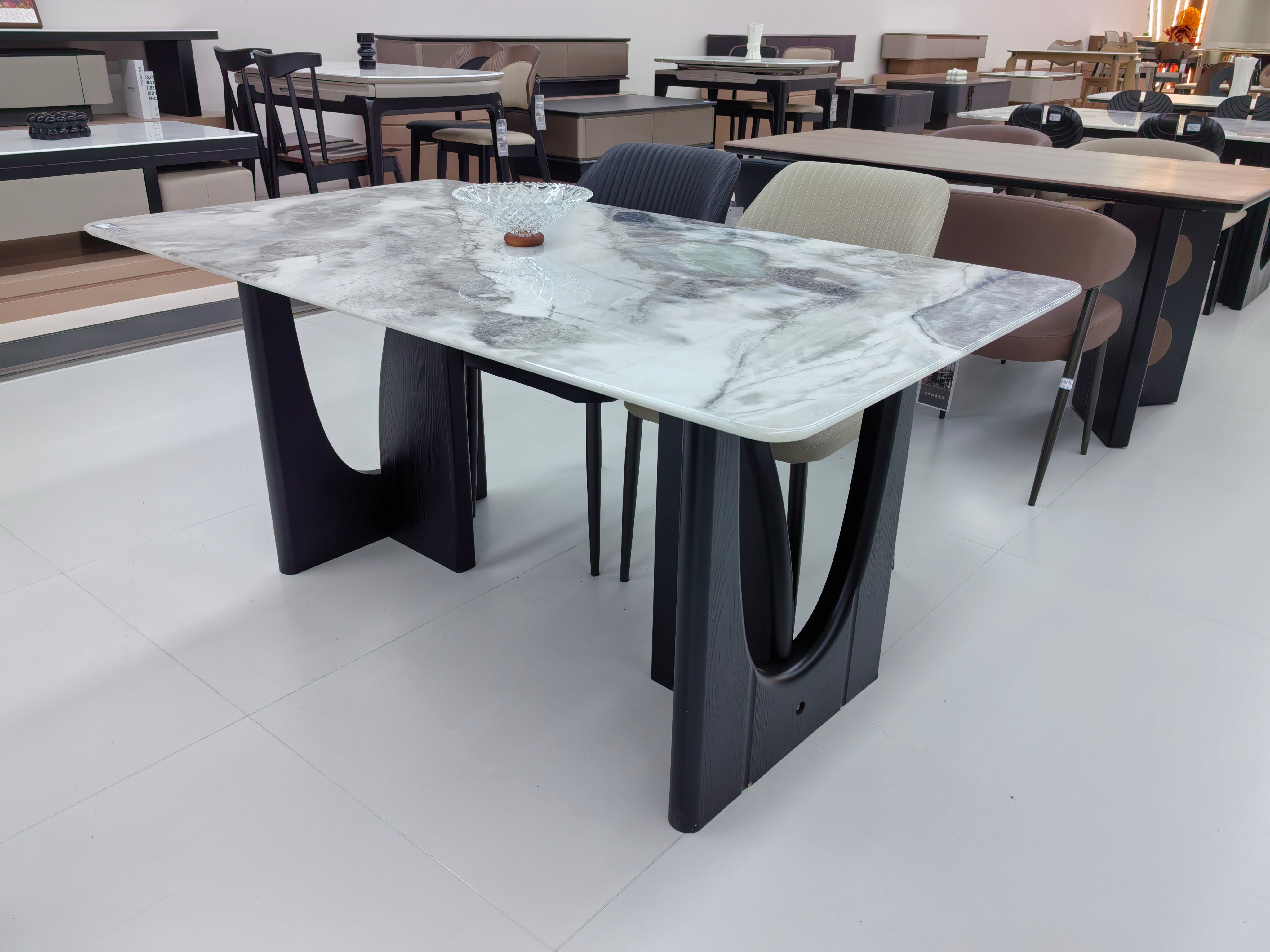 Dining Table Super Crystal Wood Veneer LKD080DTSSJ | LEUKHOME