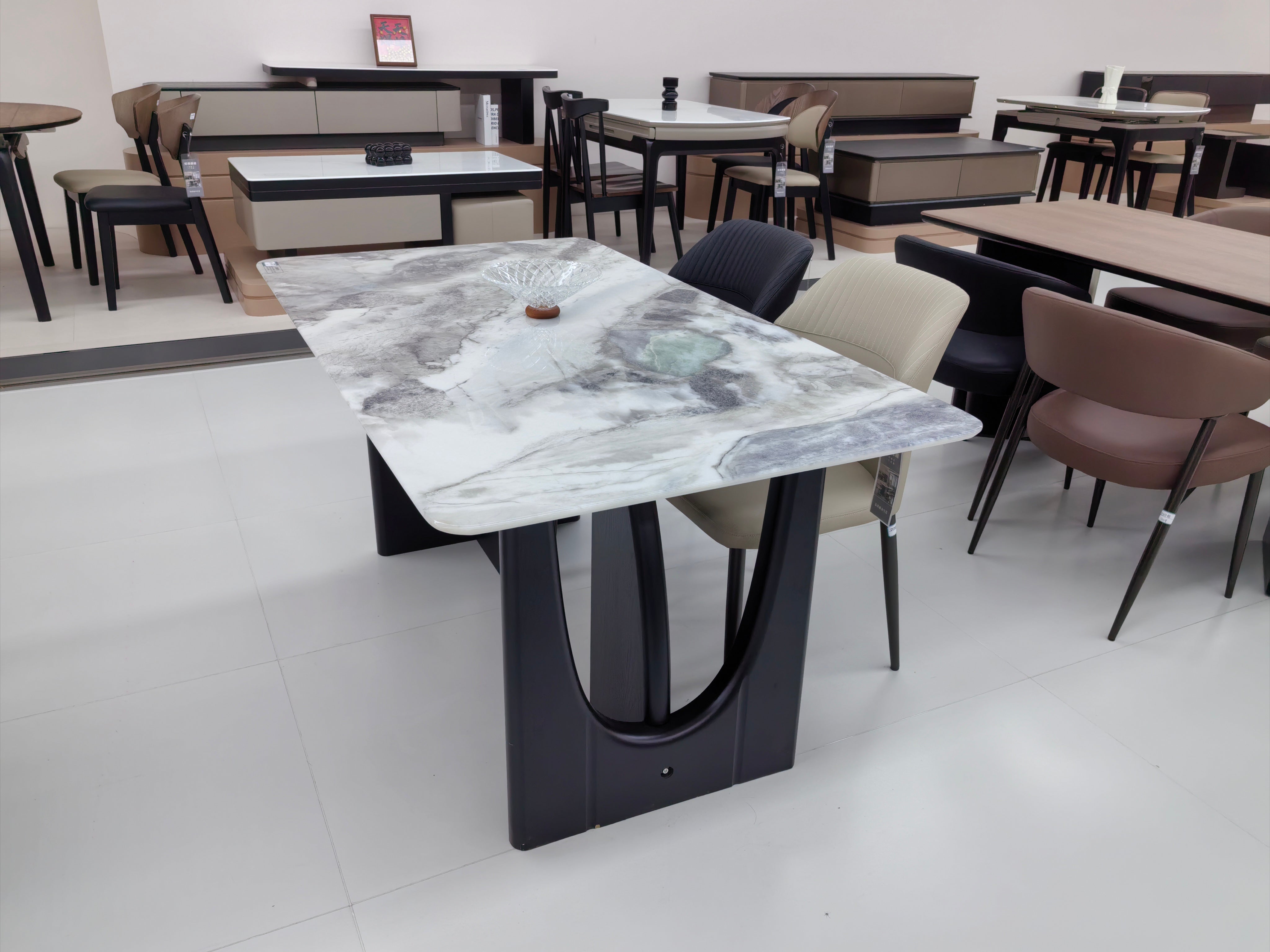 Dining Table Super Crystal Wood Veneer LKD080DTSSJ | LEUKHOME