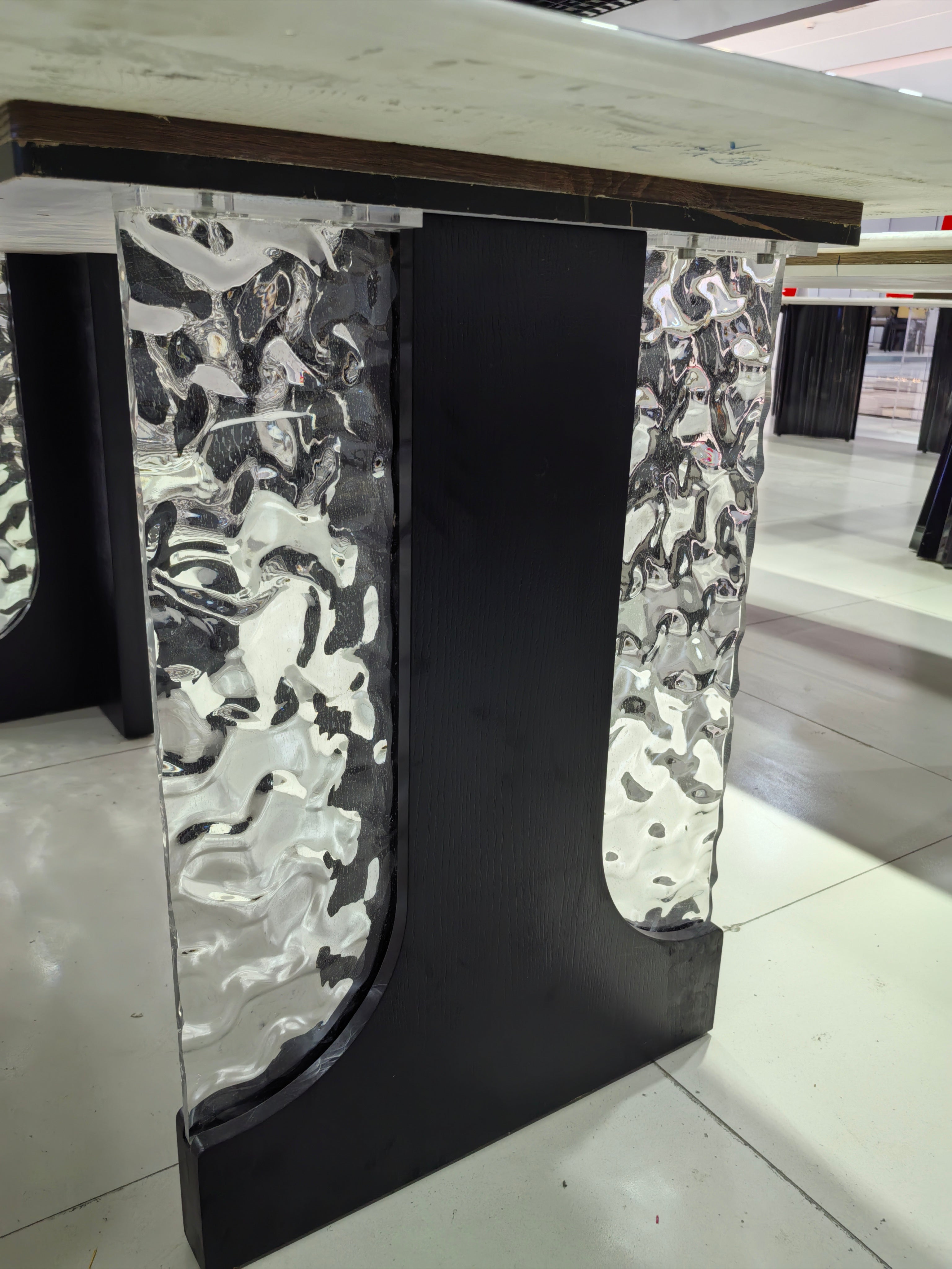 Dining Table Super Crystal Solid Wood Acrylic LKD096DTHX | LEUKHOME