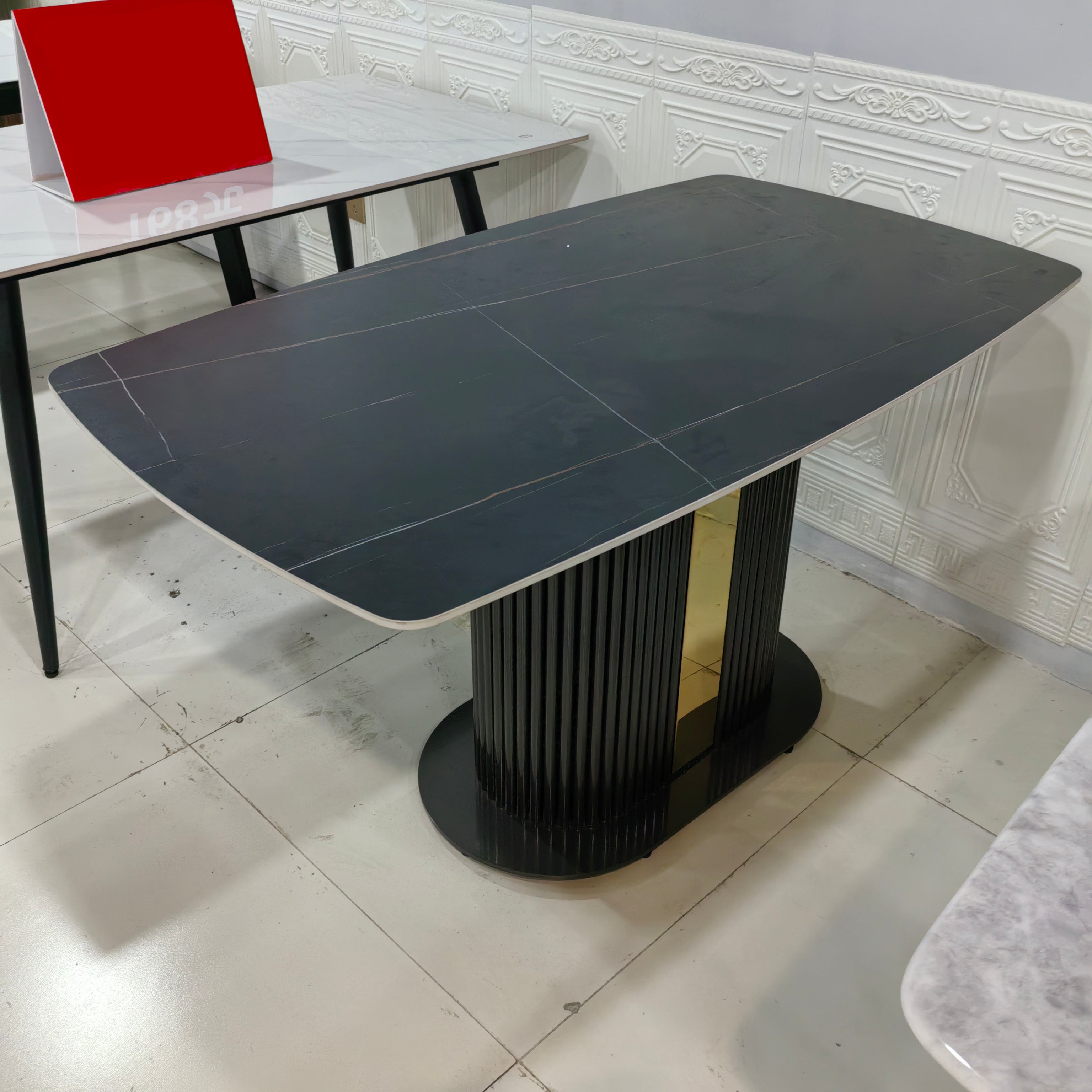 Dining Table Super Crystal Carbon Steel LKD107DTHX | LEUKHOME