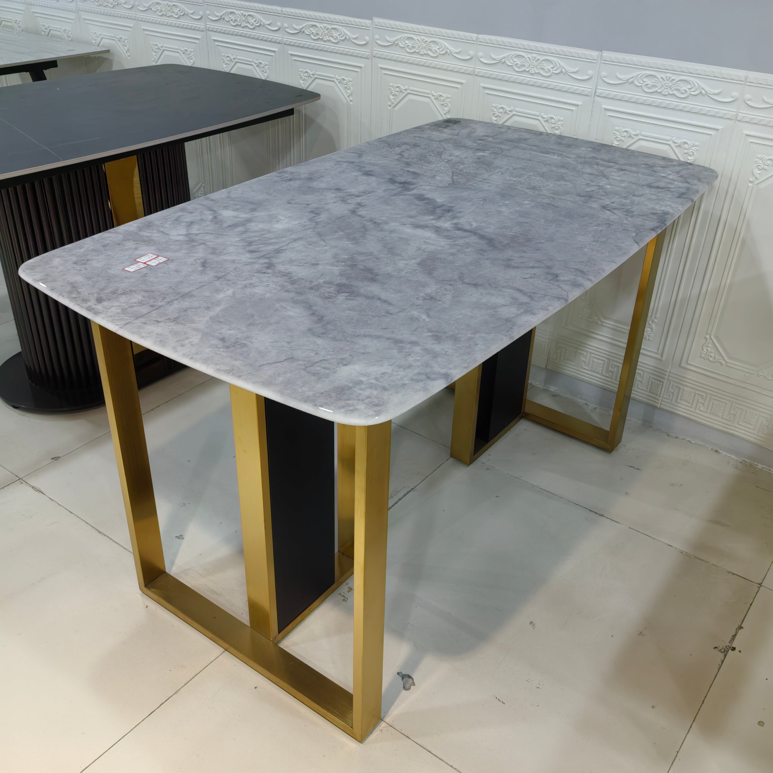 Dining Table Super Crystal Carbon Steel LKD108DTHX | LEUKHOME