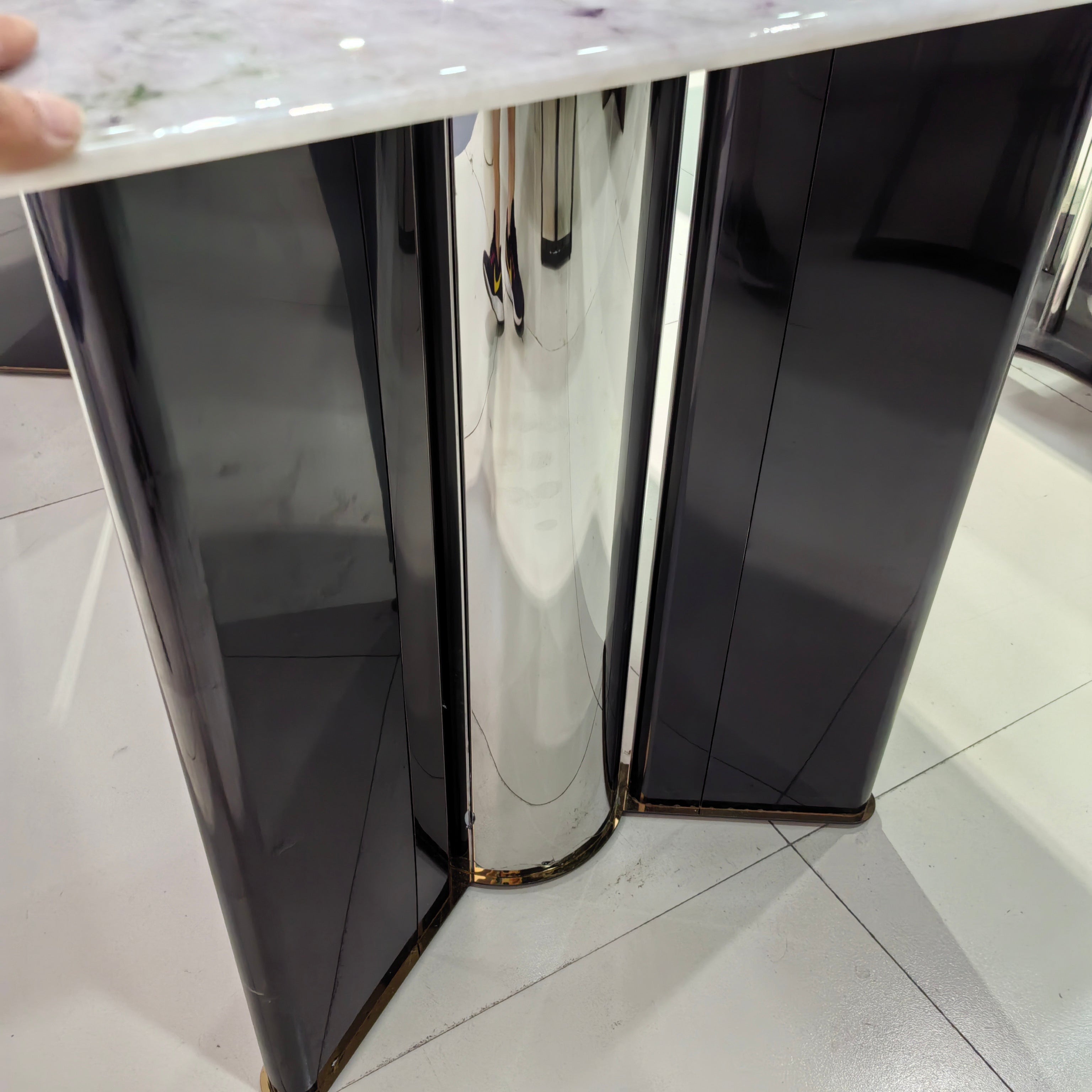 Dining Table Super Crystal Stainless Steel LKD112DTHX | LEUKHOME