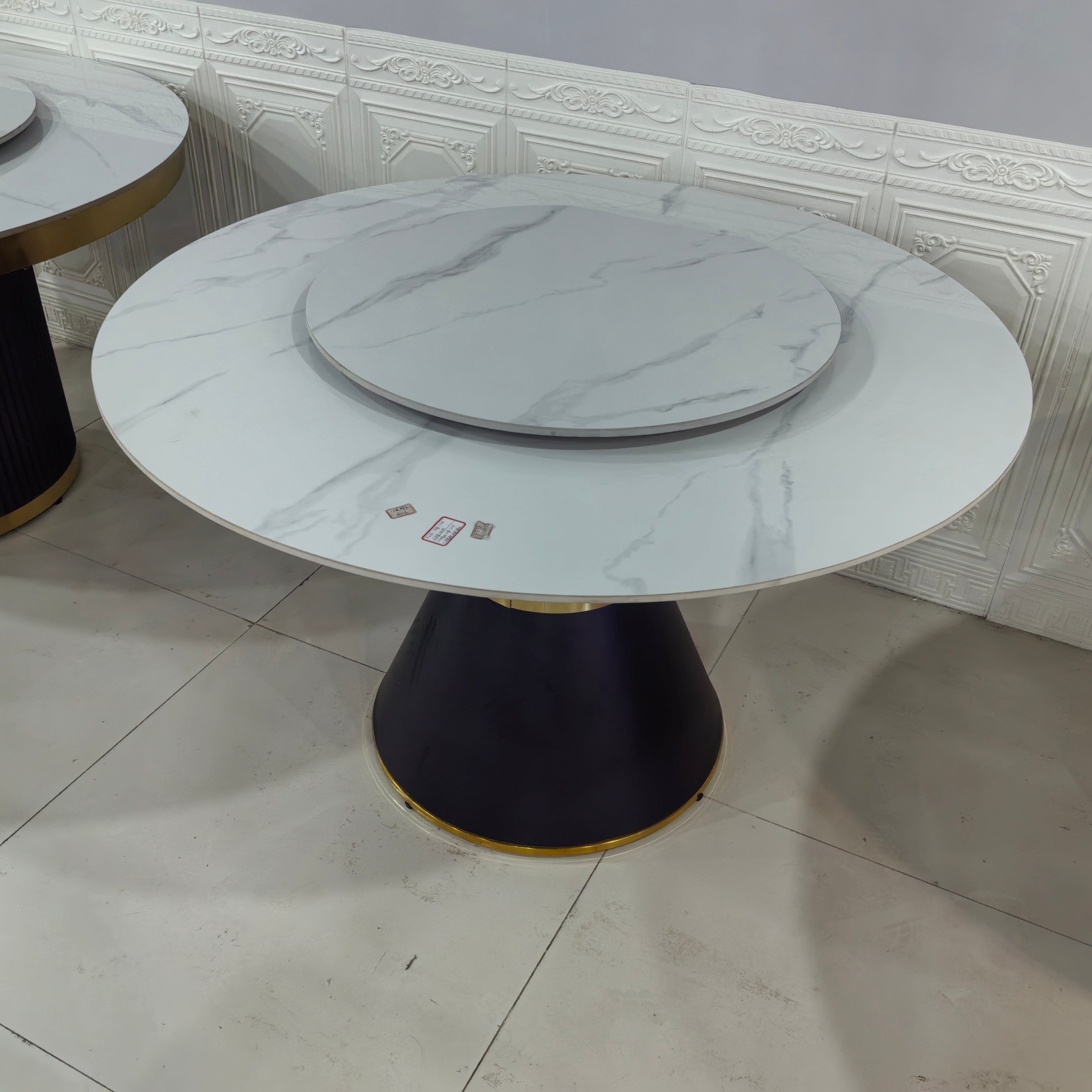 Dining Table Sintered Stone Carbon Steel LKD115DTHX | LEUKHOME