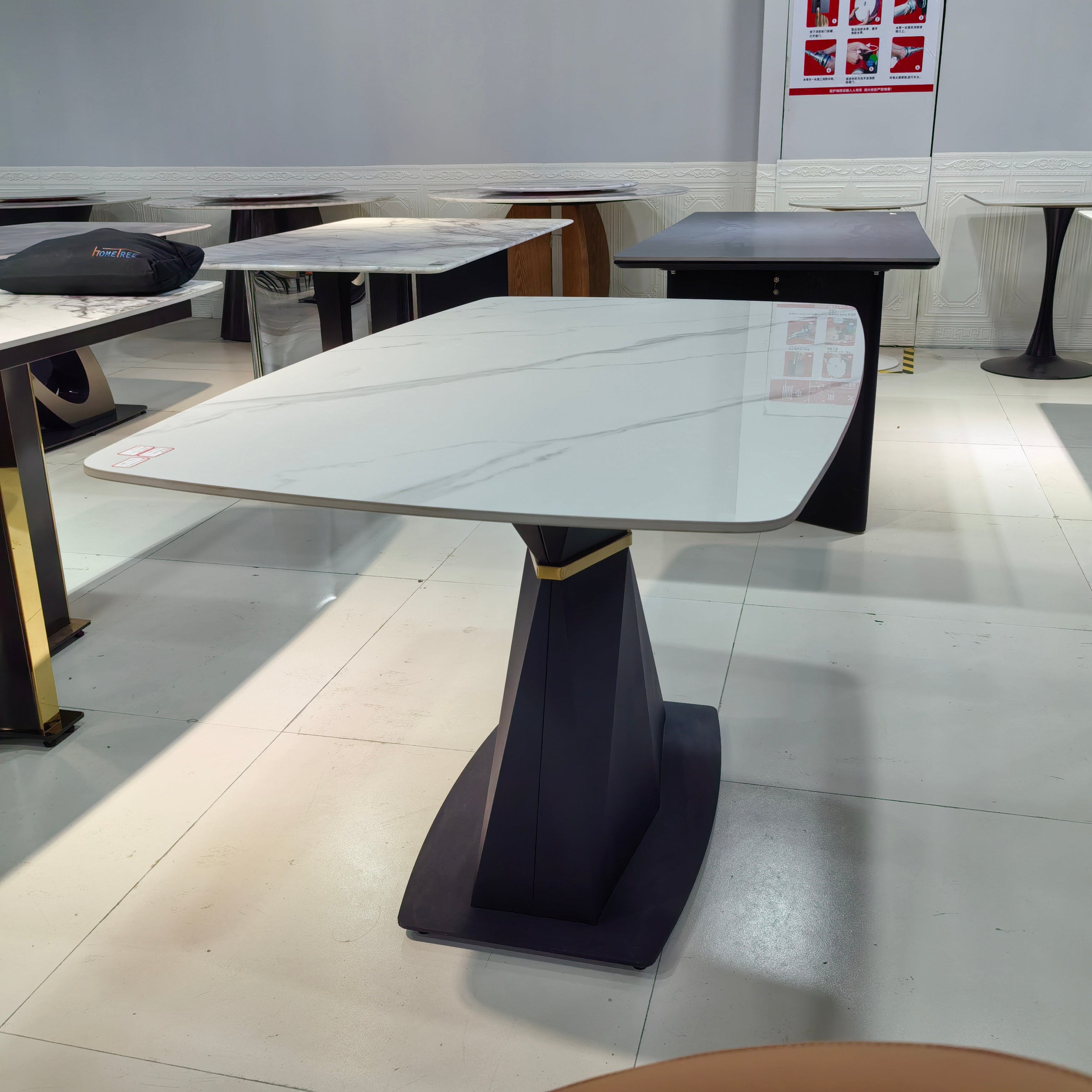 Dining Table Sintered Stone Carbon Steel LKD116DTHX | LEUKHOME