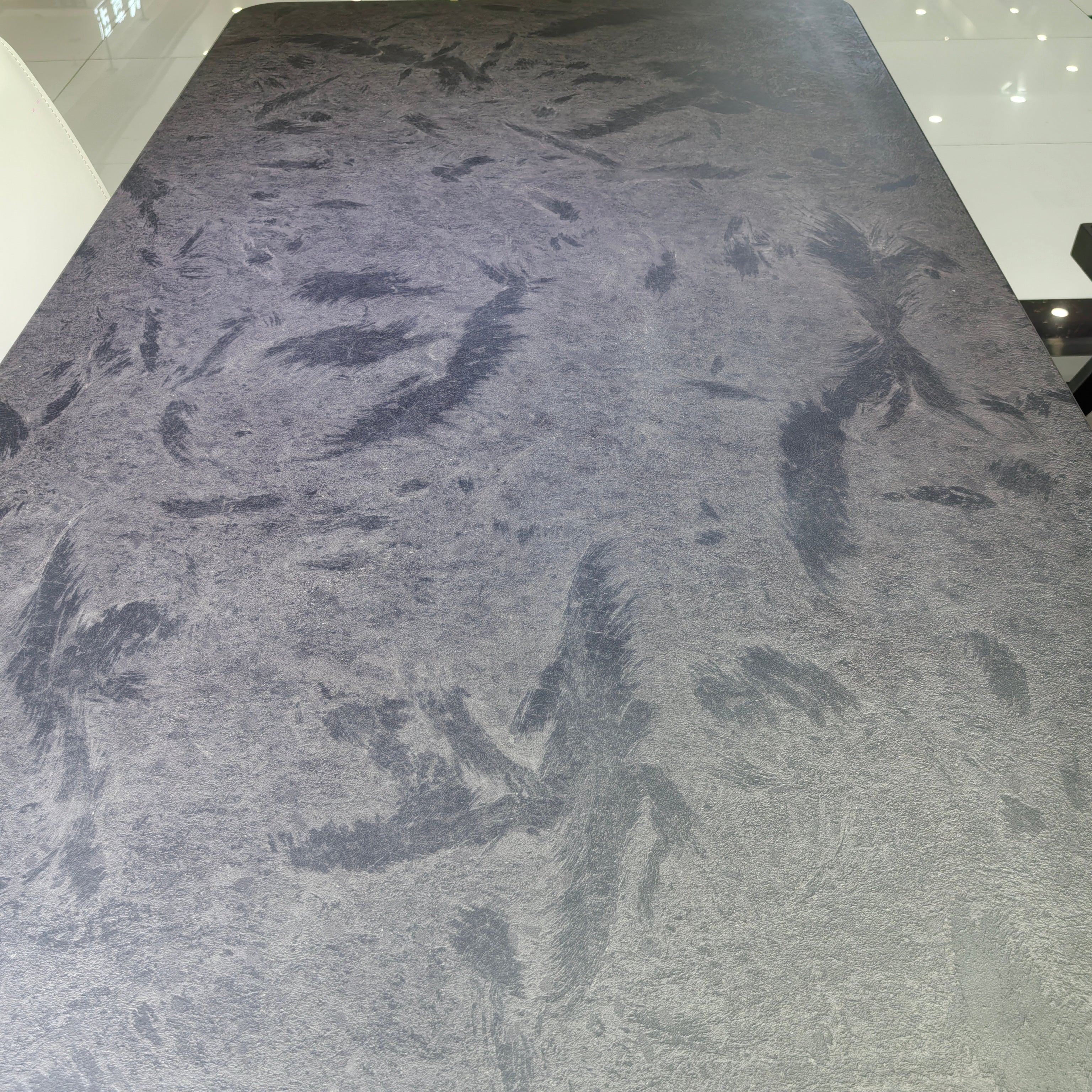 Dining Table Super Crystal Wood Veneer LKD120DTSHYC | LEUKHOME