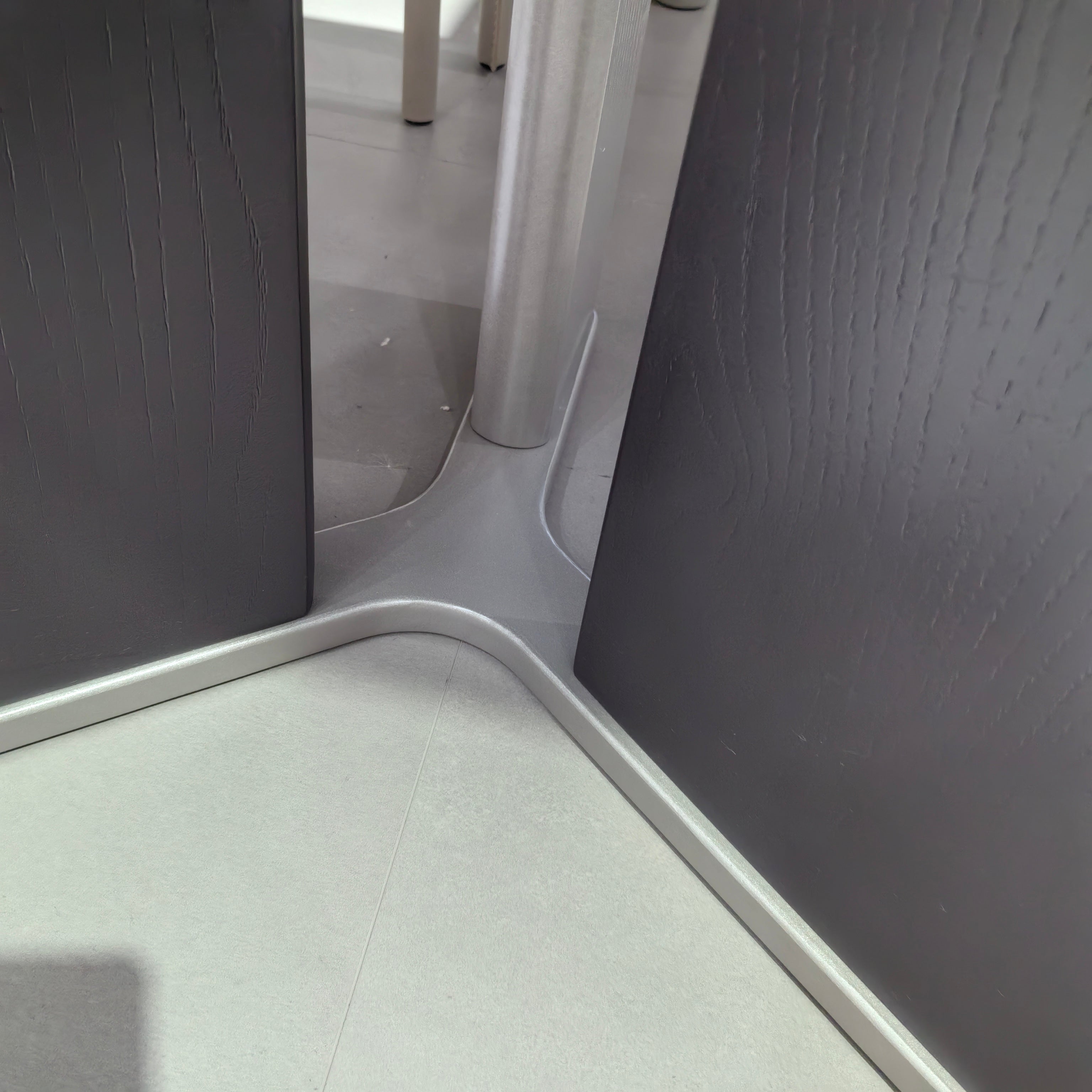 Dining Table Super Crystal Wood Veneer LKD120DTSHYC | LEUKHOME