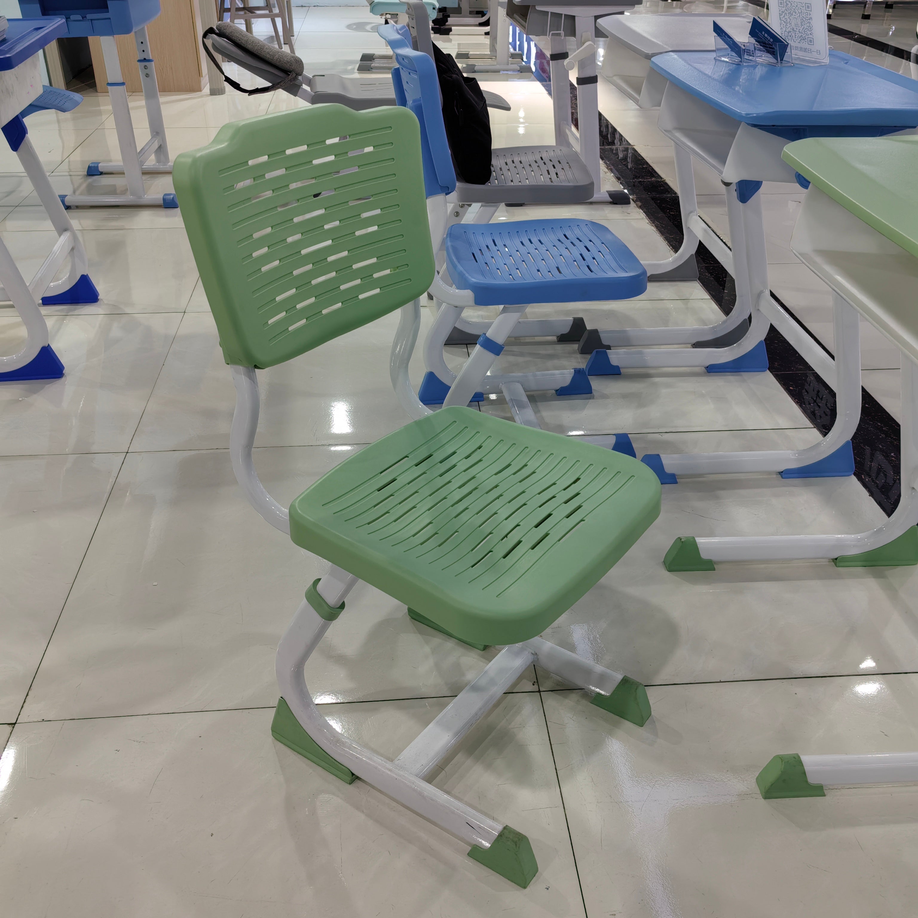 Single Desk and Chair, 2 Sets (2 Tables+2 Chairs) LKS202DKTSL | LEUKHOME