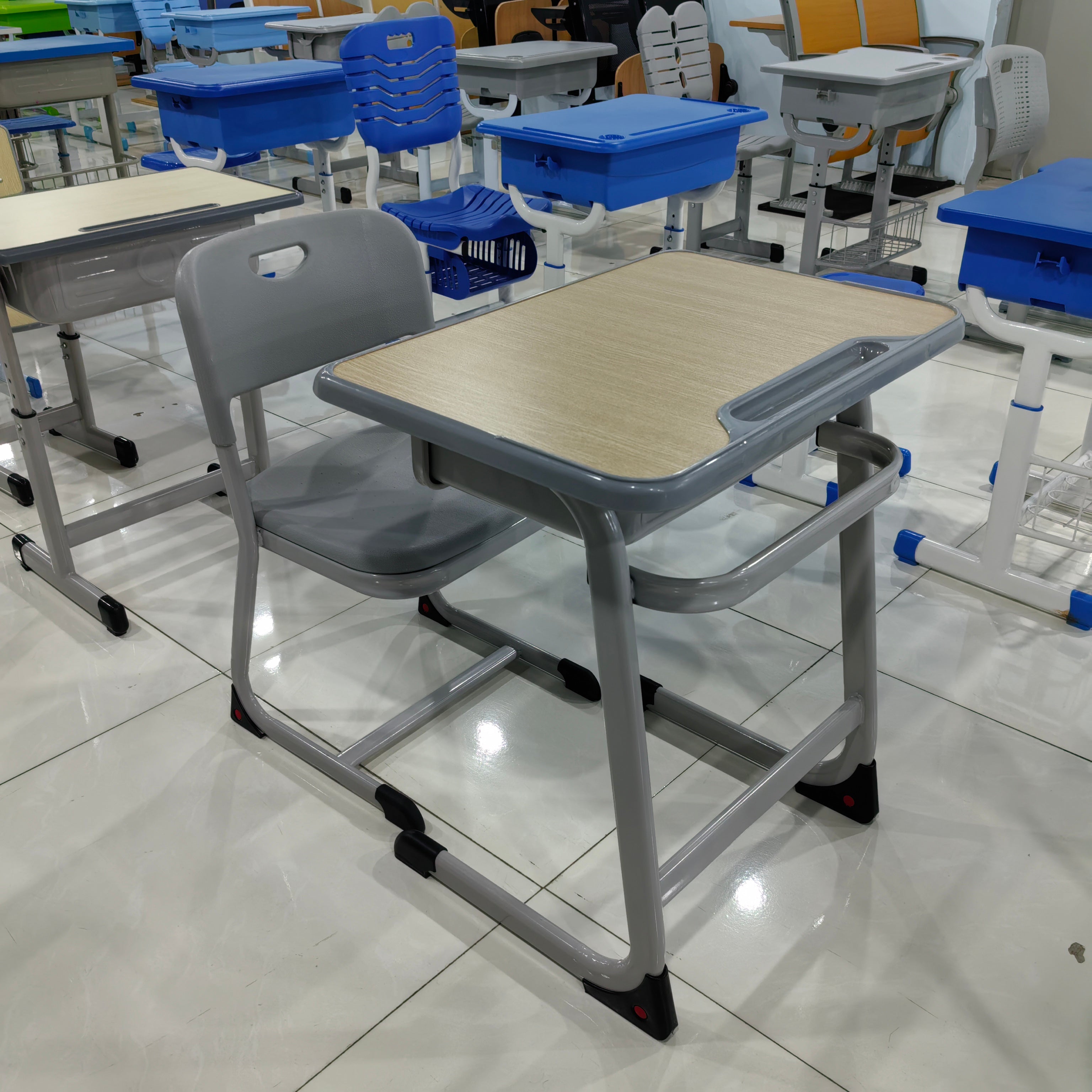 Single Desk and Chair, 2 Sets (2 Tables+2 Chairs) LKS203DKTSL | LEUKHOME