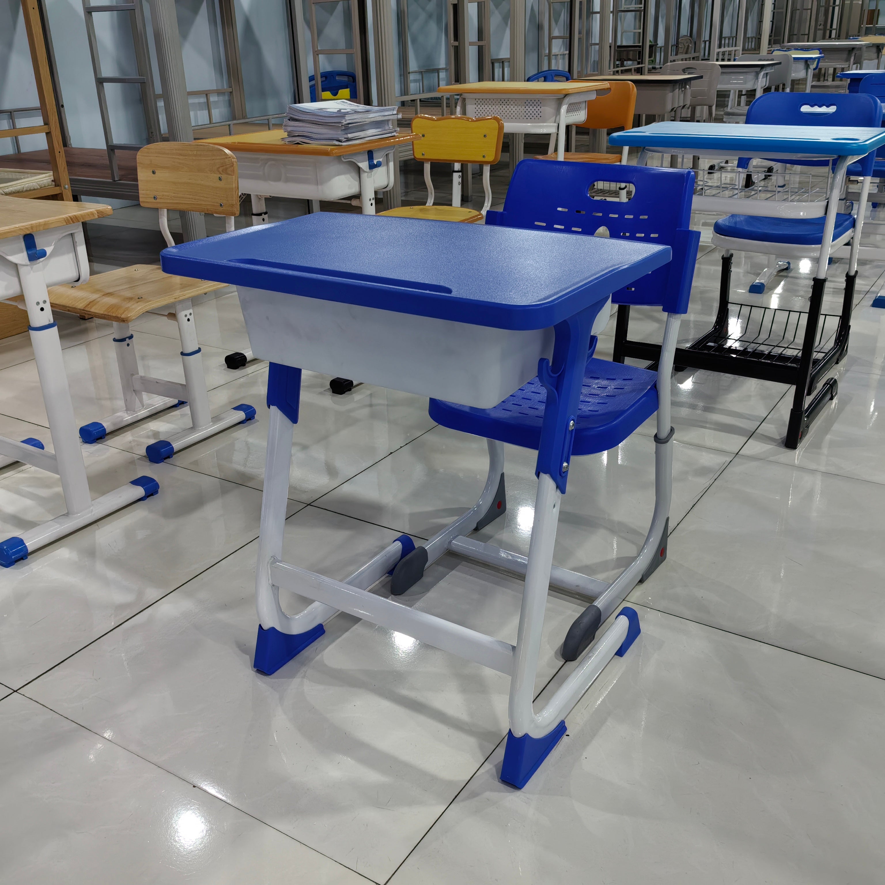 Single Desk and Chair, 2 Sets (2 Tables+2 Chairs) LKS206DKTSL | LEUKHOME