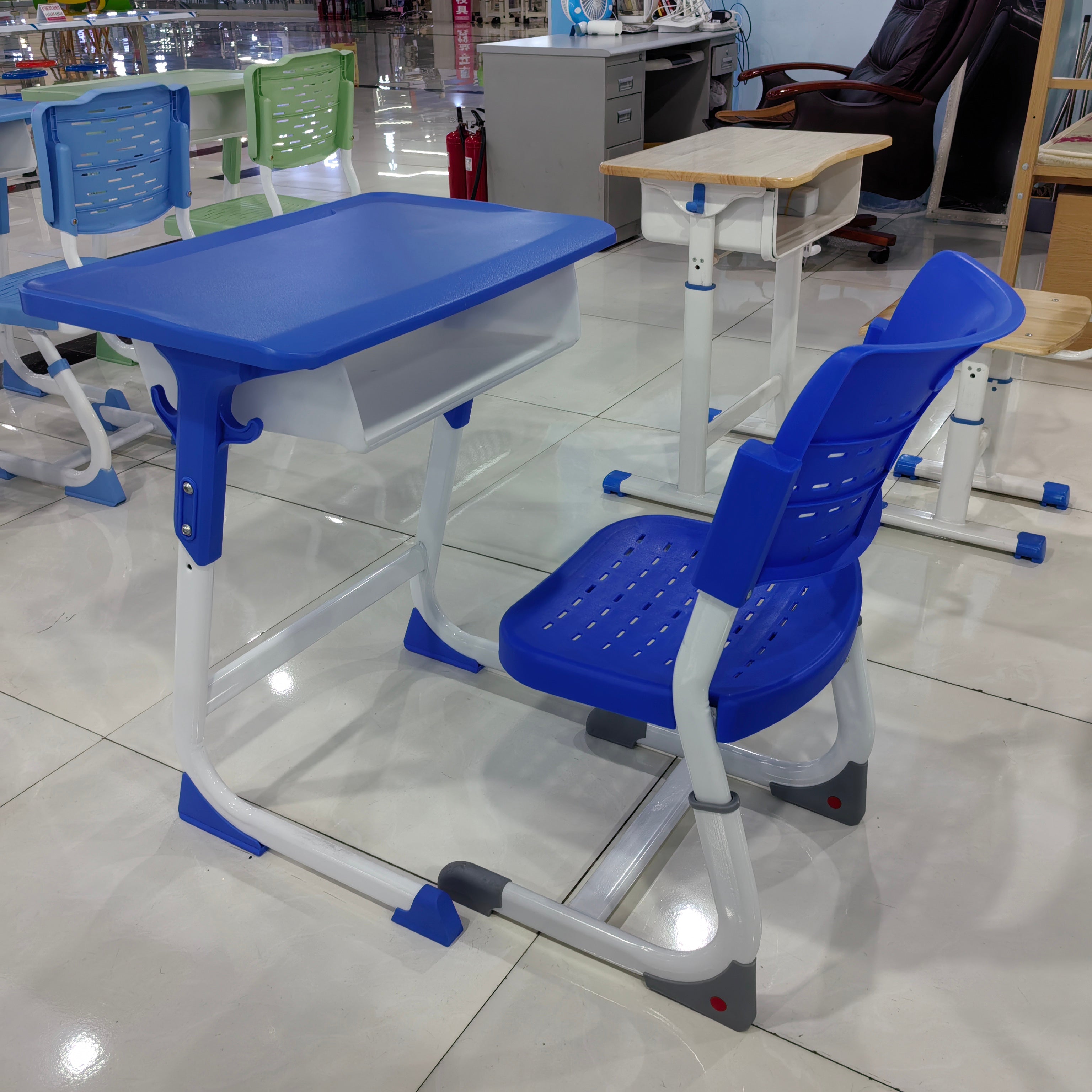 Single Desk and Chair, 2 Sets (2 Tables+2 Chairs) LKS206DKTSL | LEUKHOME