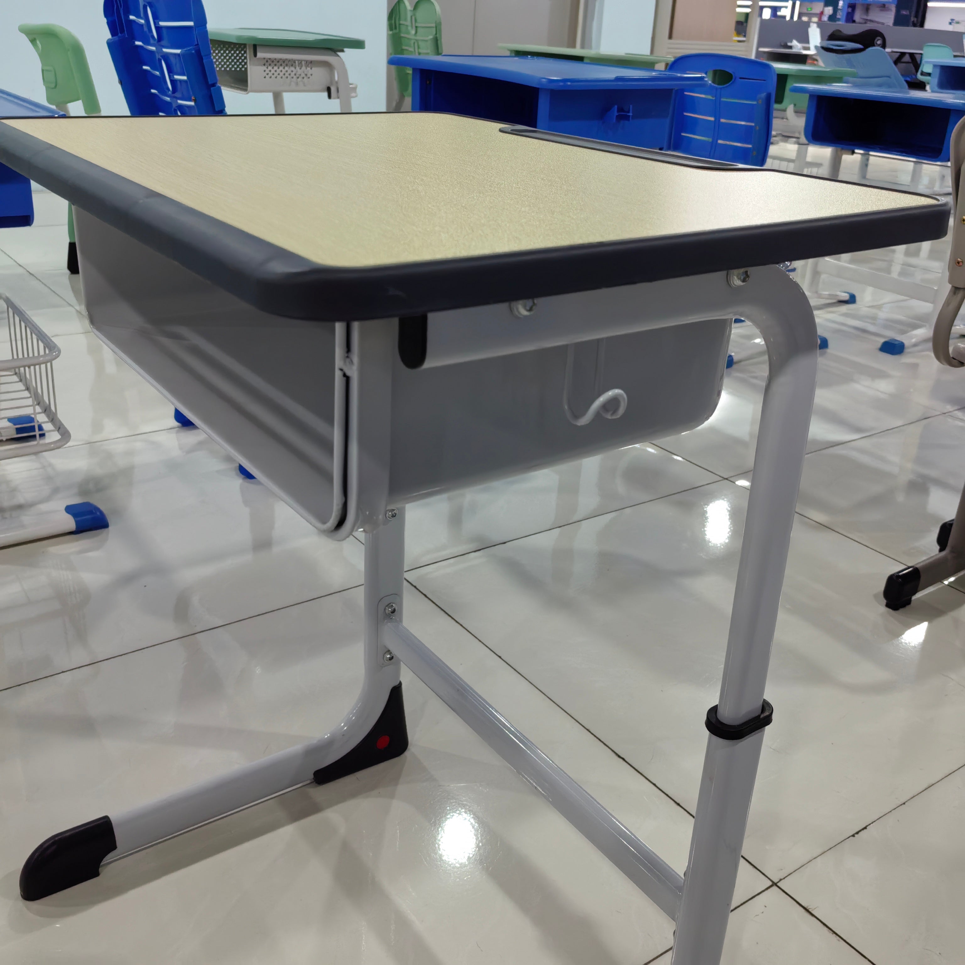 Single Desk and Chair, 2 Sets (2 Tables+2 Chairs) LKS207DKTSL | LEUKHOME