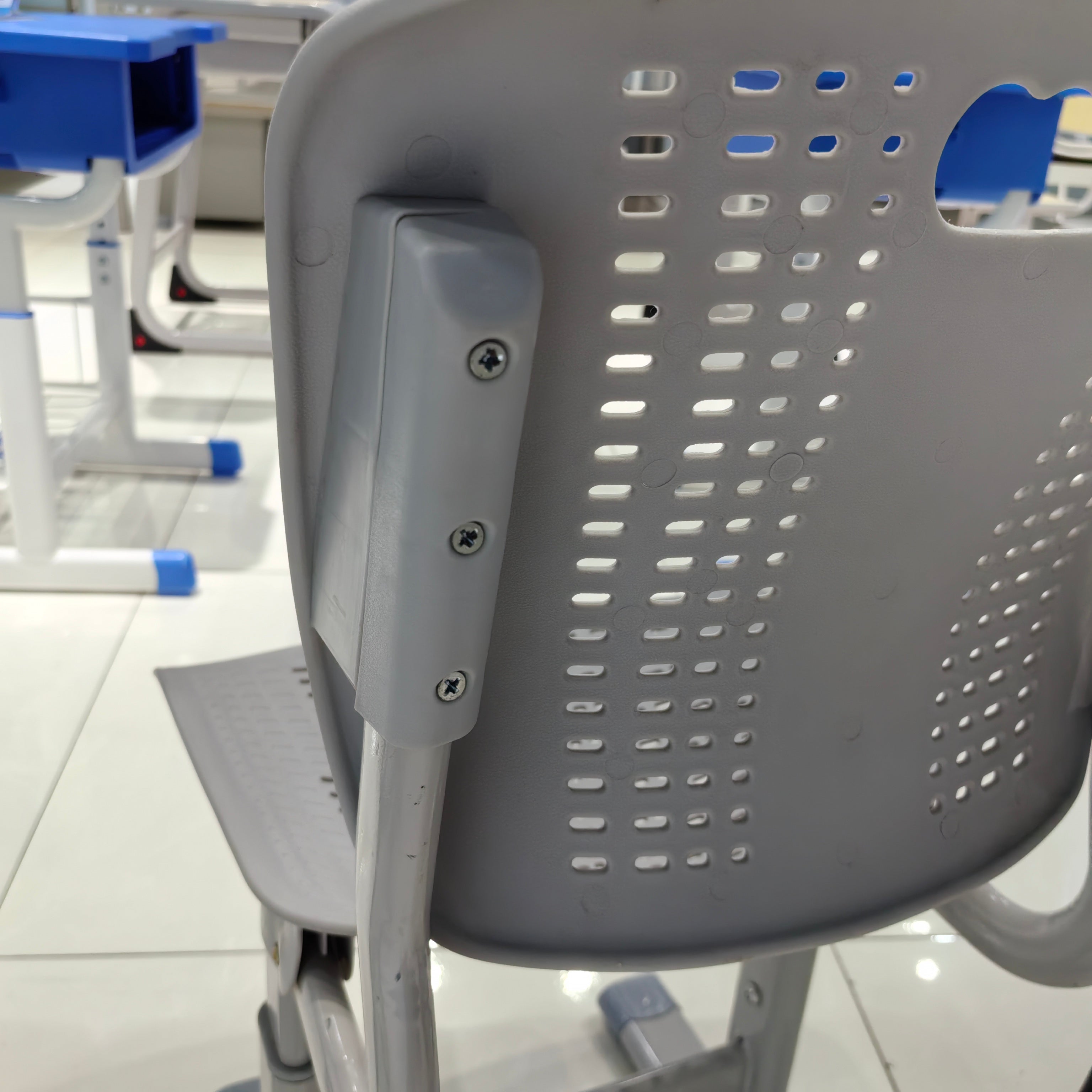 Single Desk and Chair, 1 Set (1 Table+1 Chair) LKS303DKTSL | LEUKHOME