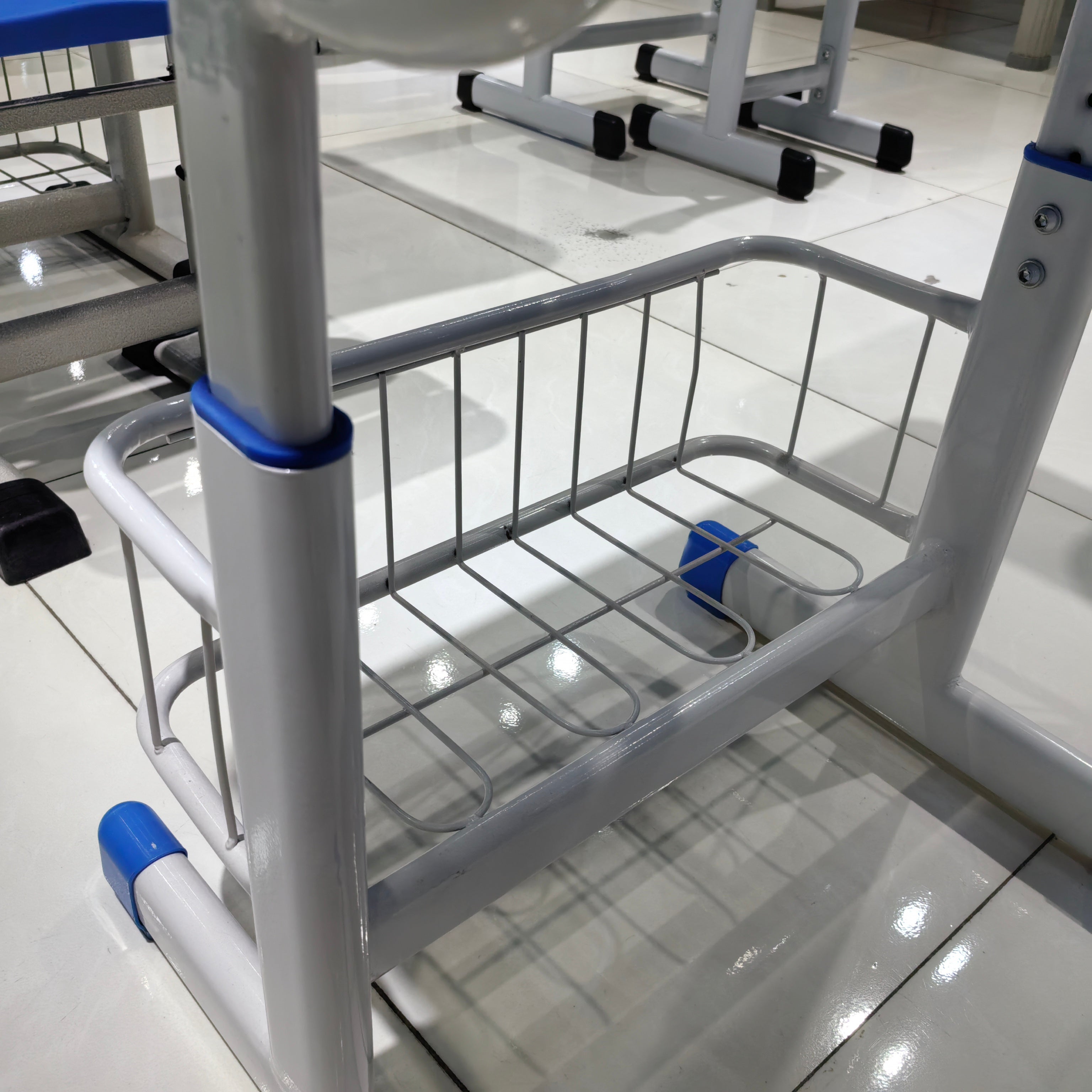 Single Desk and Chair, 1 Set (1 Table+1 Chair) LKS307DKTSL | LEUKHOME