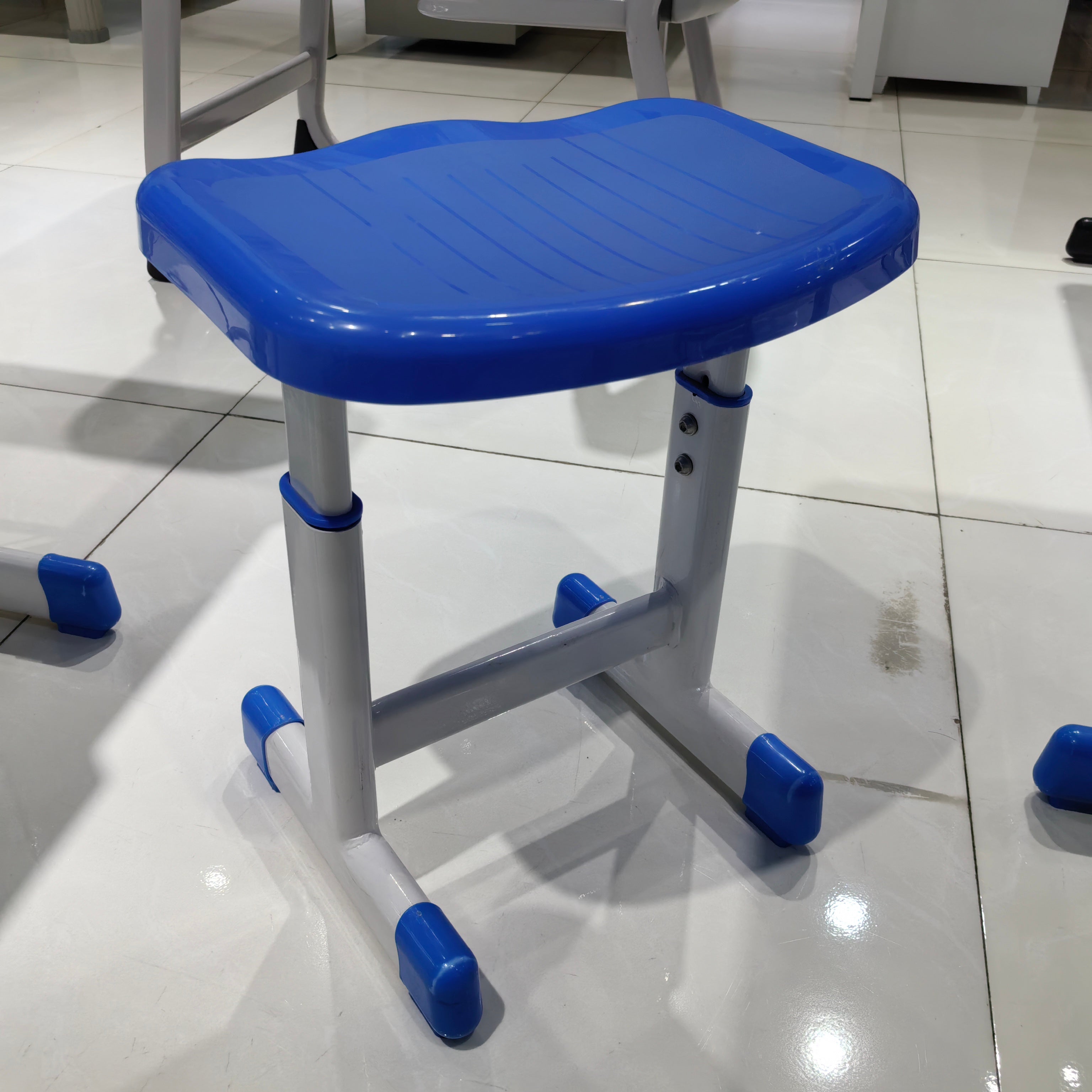 Single Desk and Chair, 1 Set (1 Table+1 Chair) LKS307DKTSL | LEUKHOME