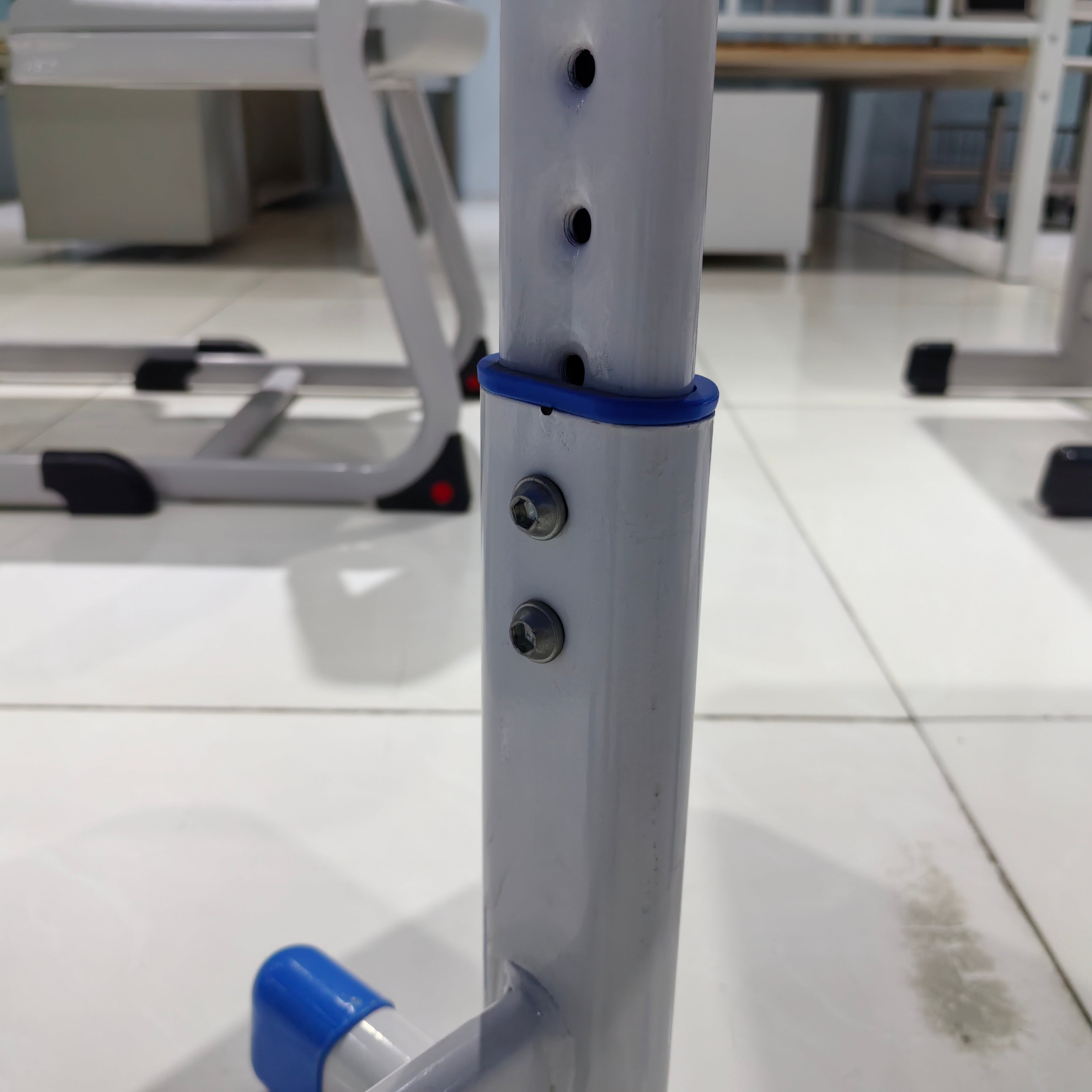 Single Desk and Chair, 1 Set (1 Table+1 Chair) LKS307DKTSL | LEUKHOME