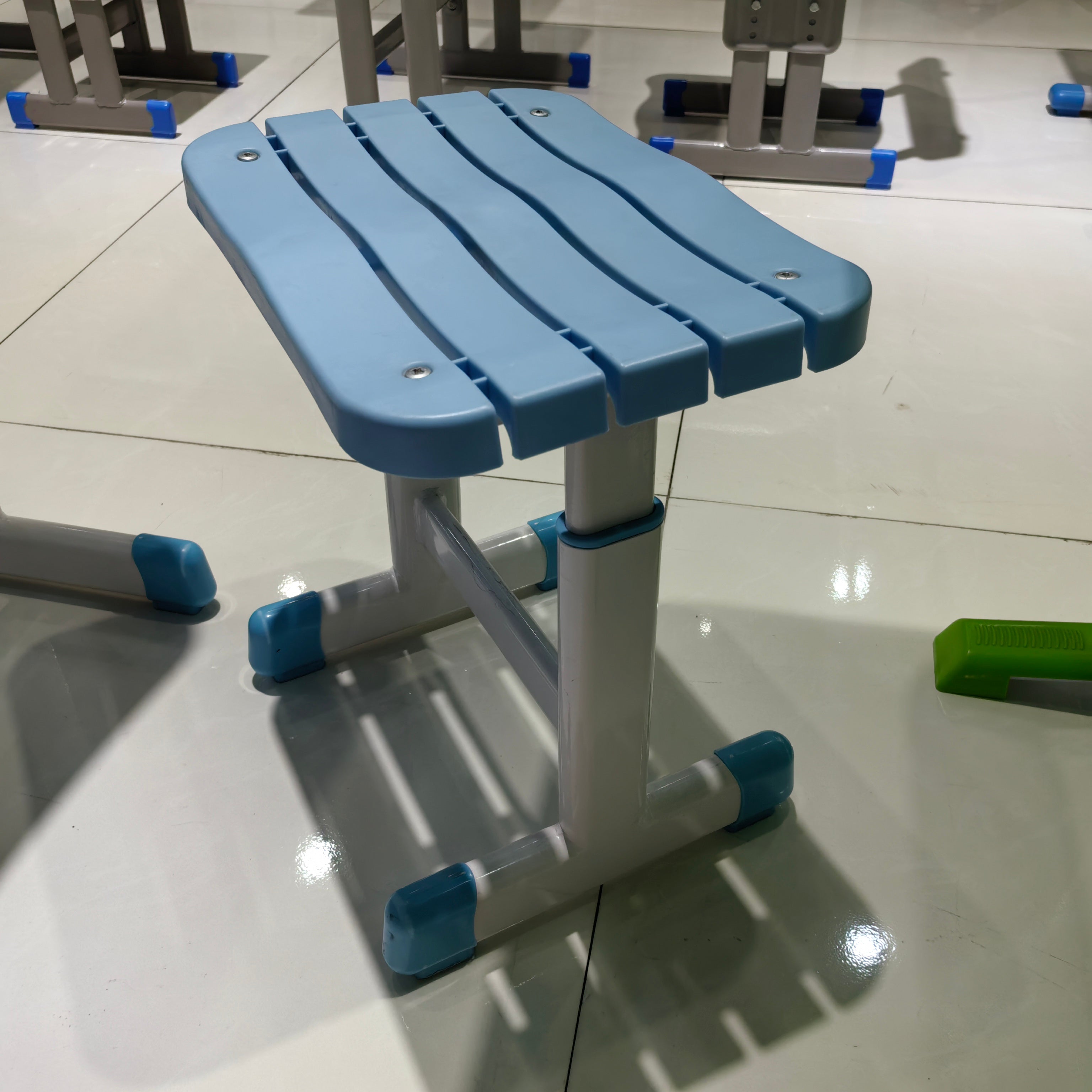 Single Desk and Chair, 1 Set (1 Table+1 Chair) LKS308DKTSL | LEUKHOME