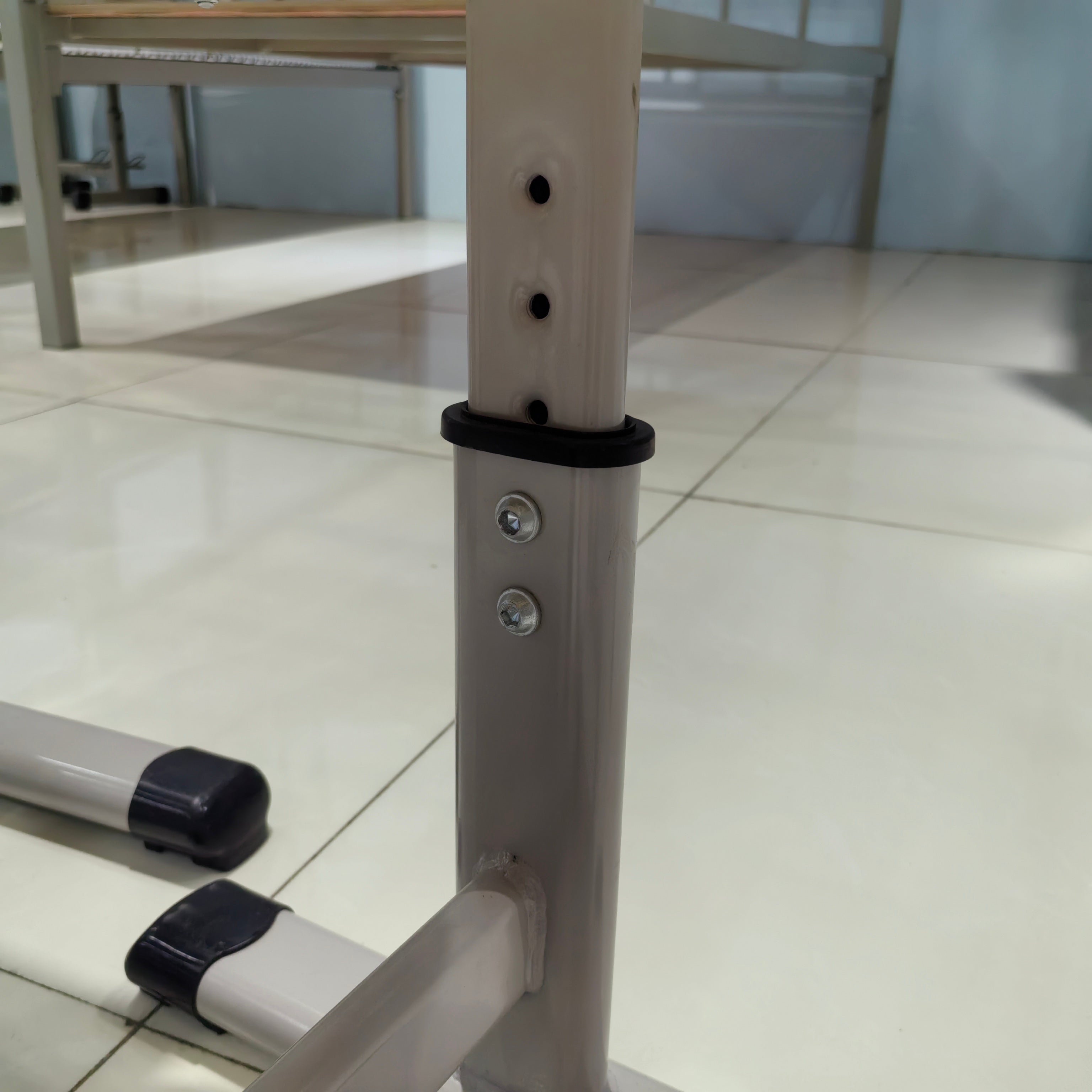 Single Desk and Chair, 2 Sets (2 Tables+2 Chairs) LKS310DKTSL | LEUKHOME